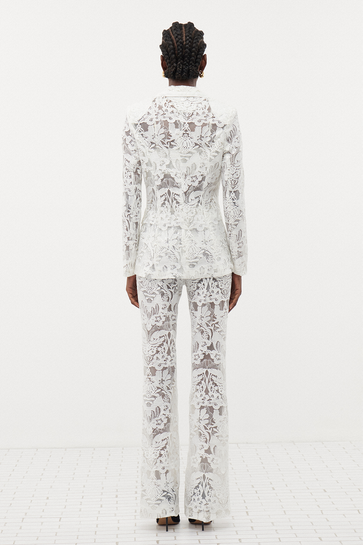 Djehutimose Embroidered Sequin Floral Pants Set In White