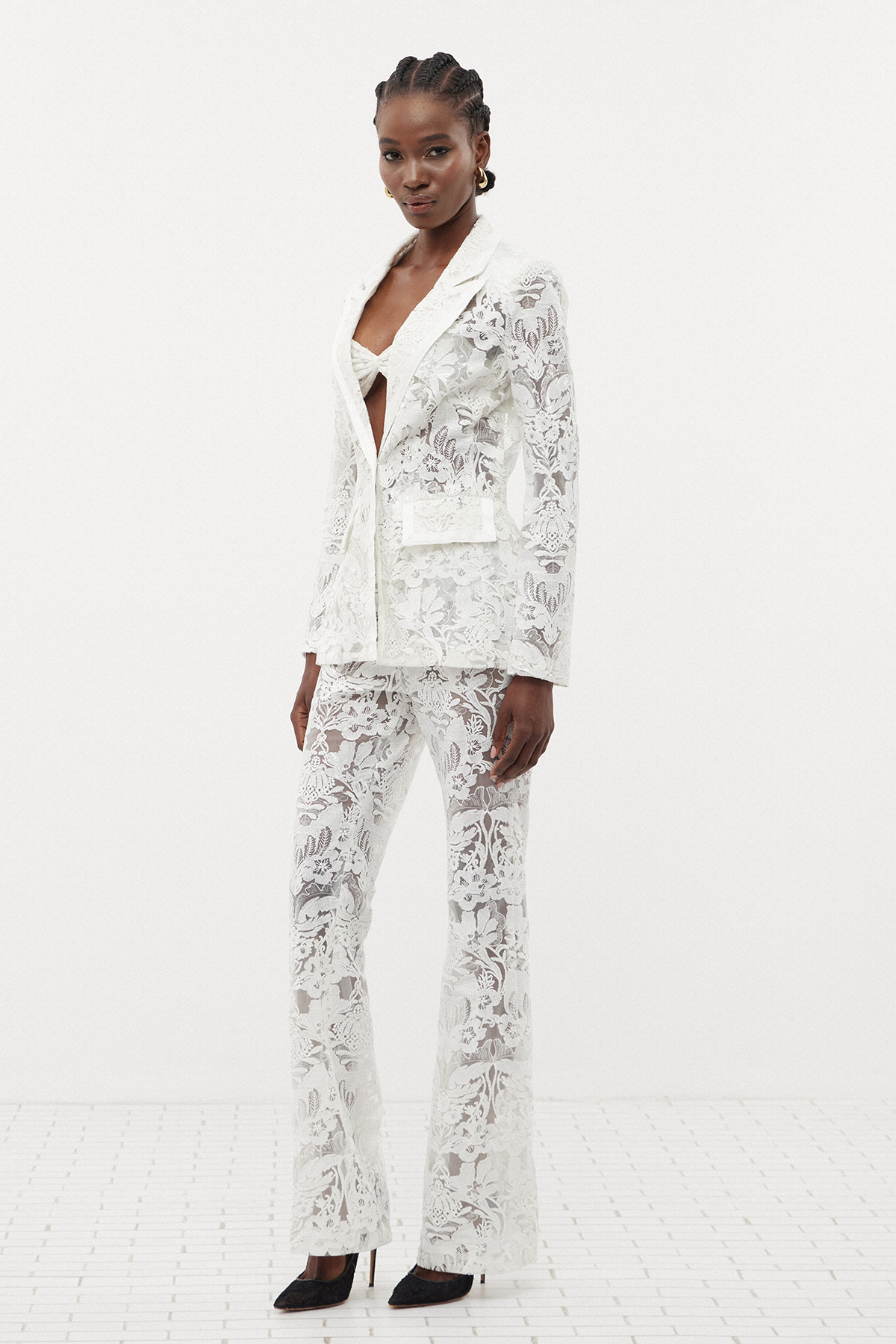 Djehutimose Embroidered Sequin Floral Pants Set In White