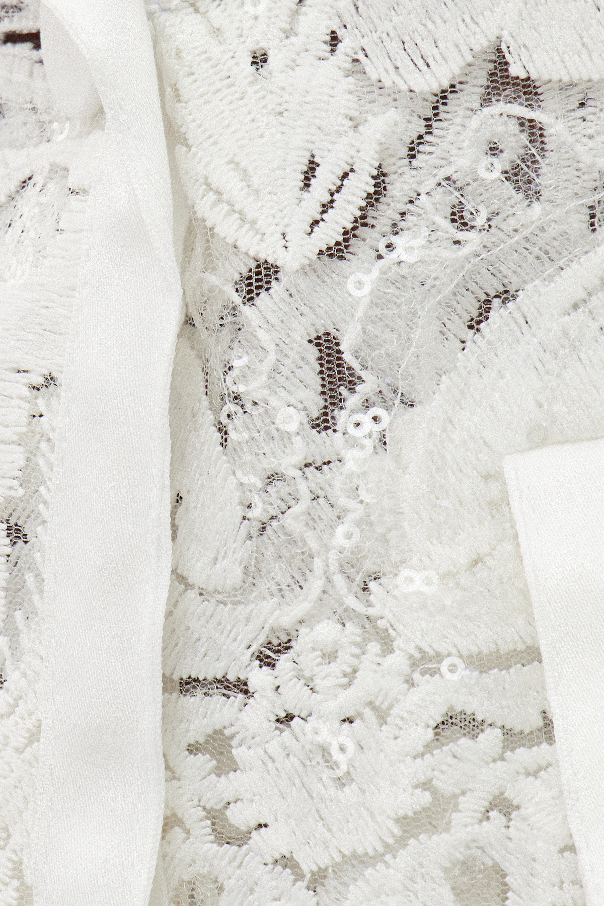 Djehutimose Embroidered Sequin Floral Pants Set In White
