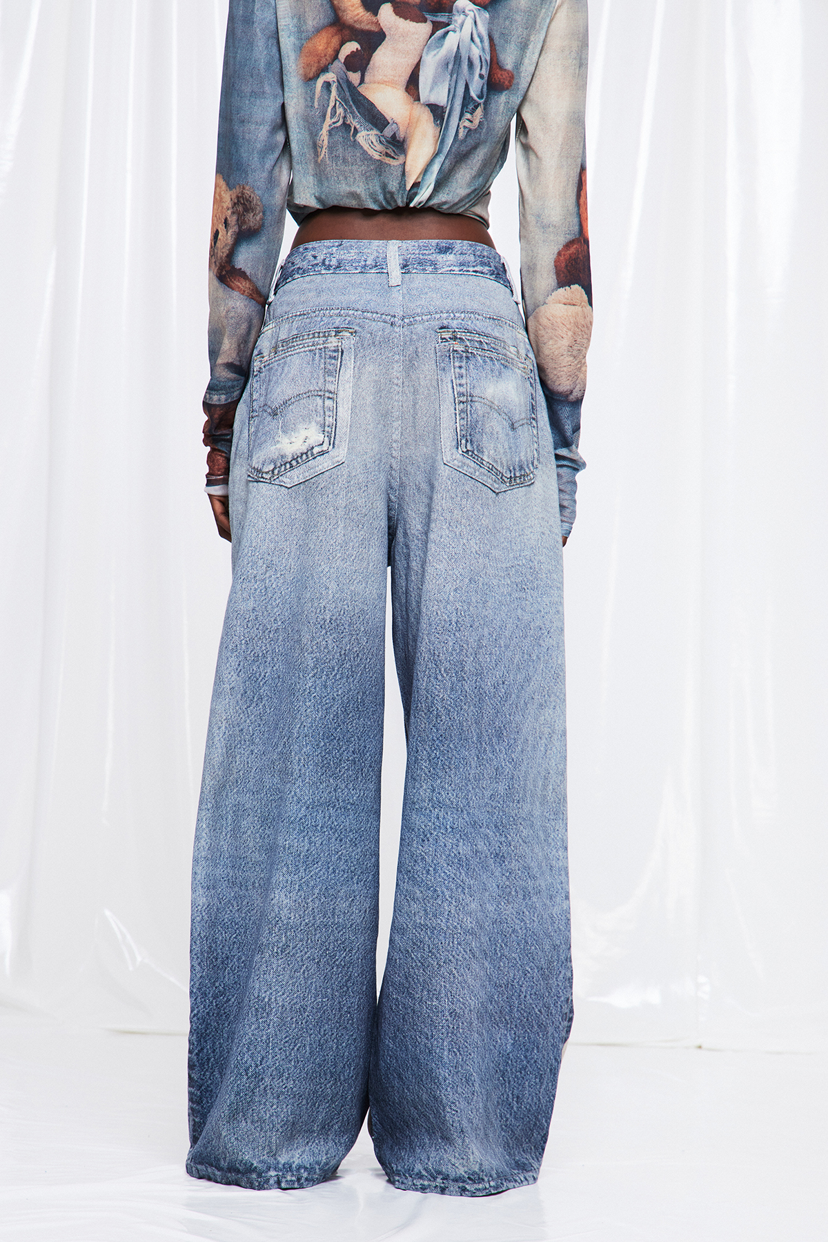 Dmitar Bleached Print Jeans