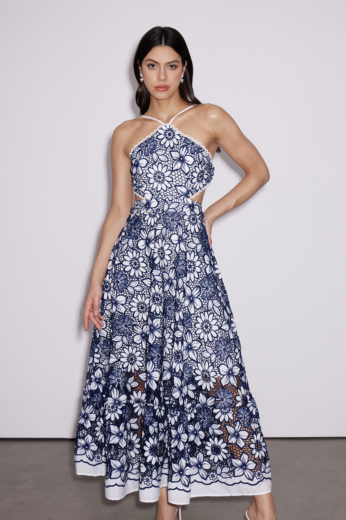 Dosifey Halter Neck Cutout Floral Maxi Dress