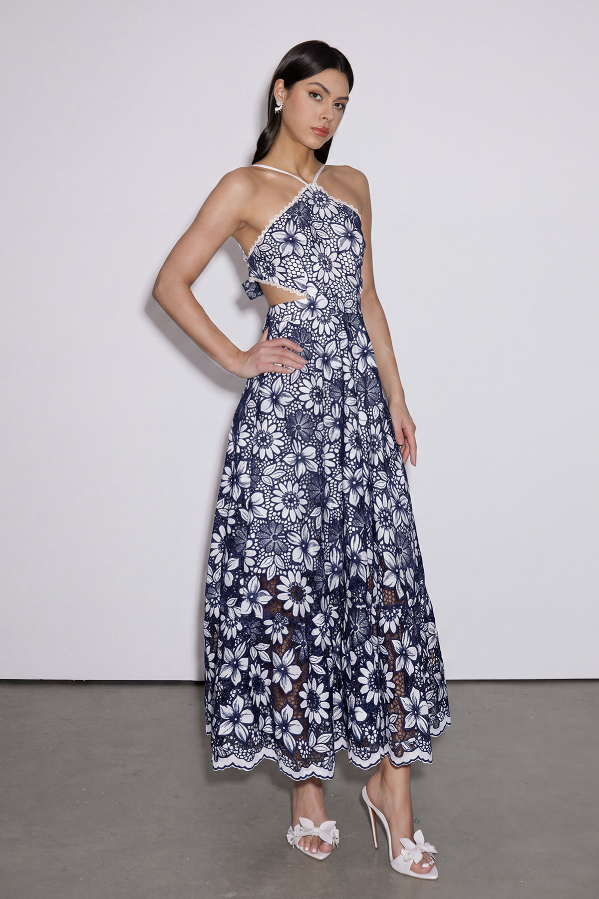 Dosifey Halter Neck Cutout Floral Maxi Dress