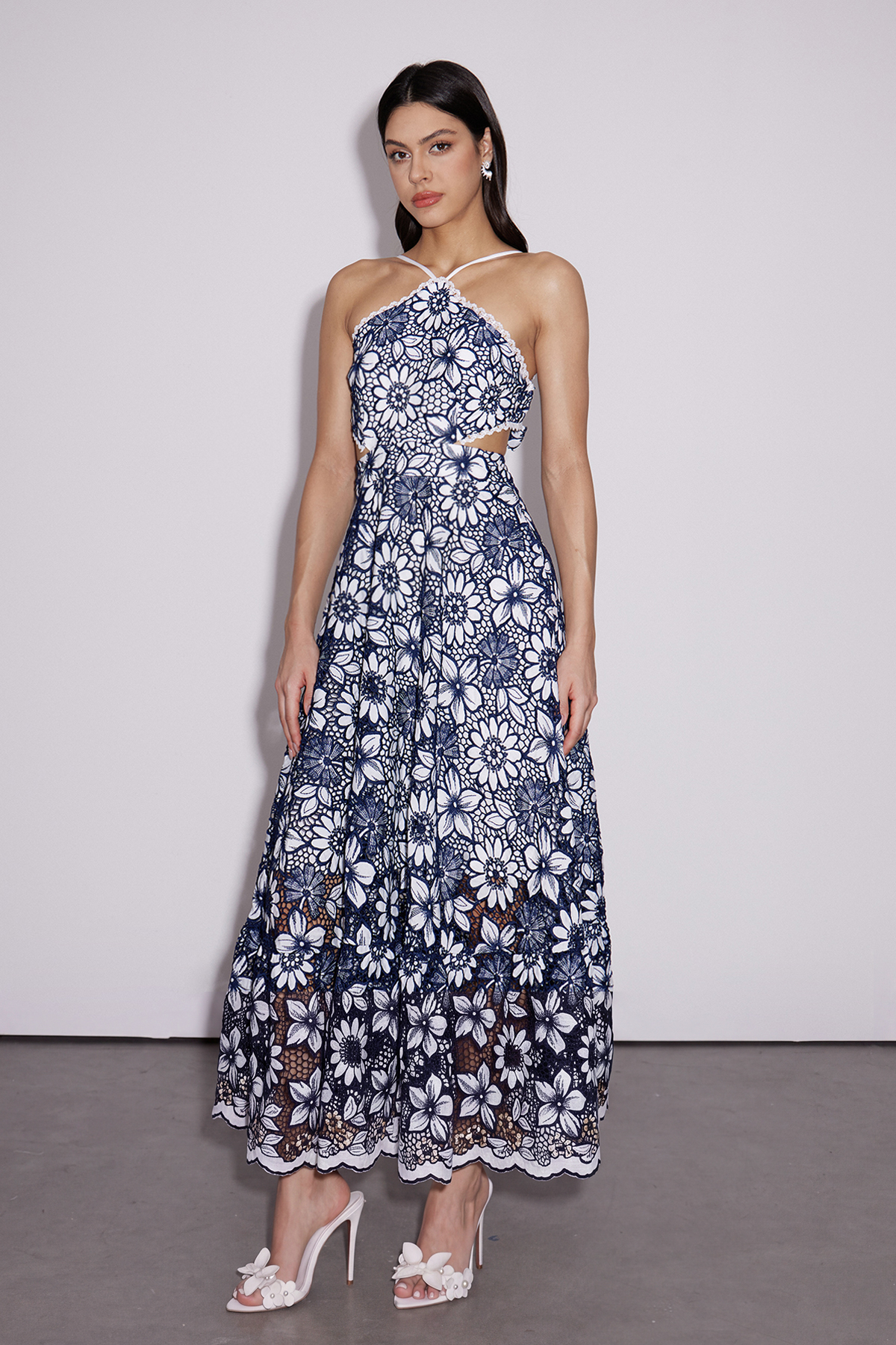 Dosifey Halter Neck Cutout Floral Maxi Dress