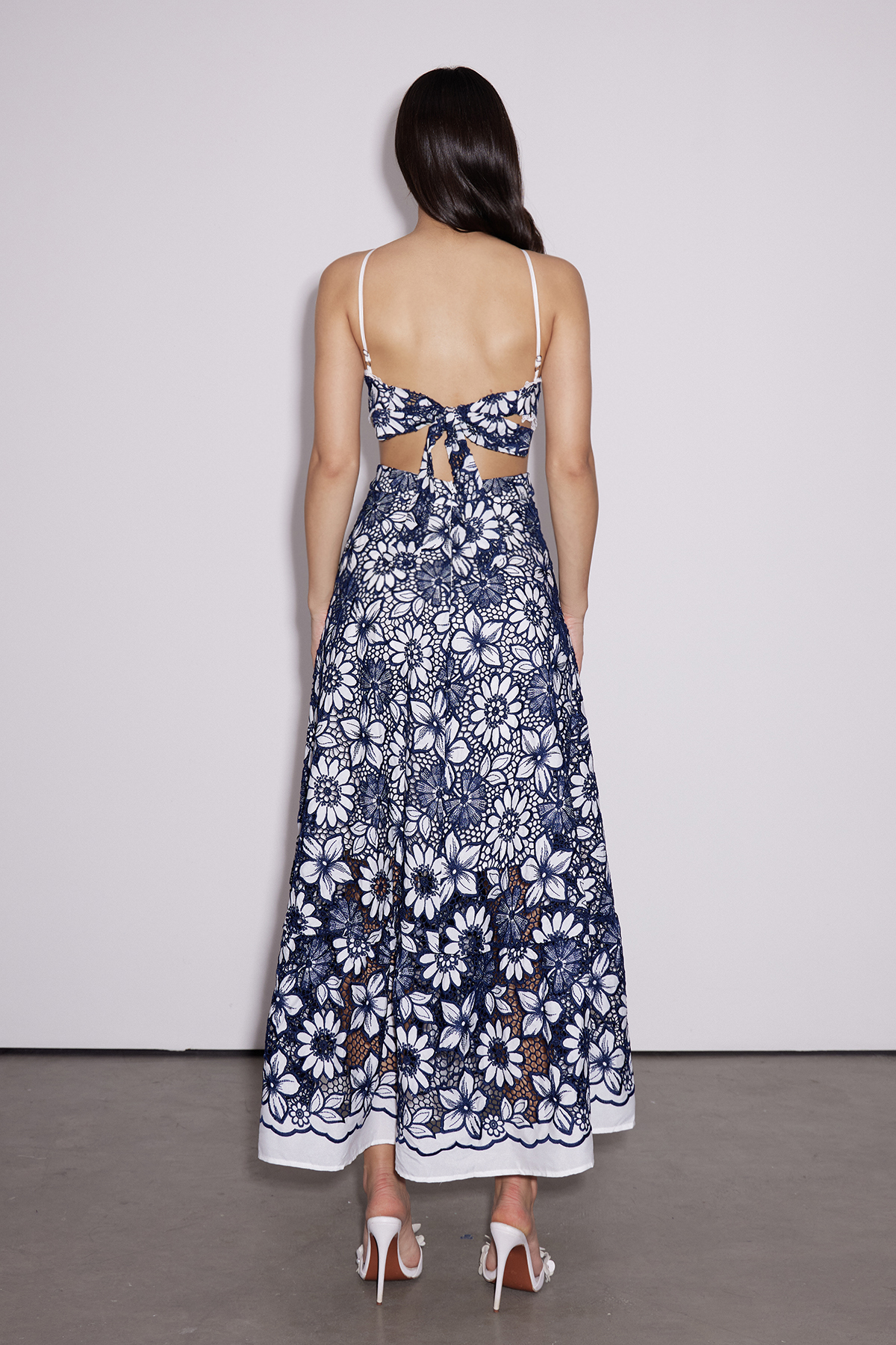 Dosifey Halter Neck Cutout Floral Maxi Dress