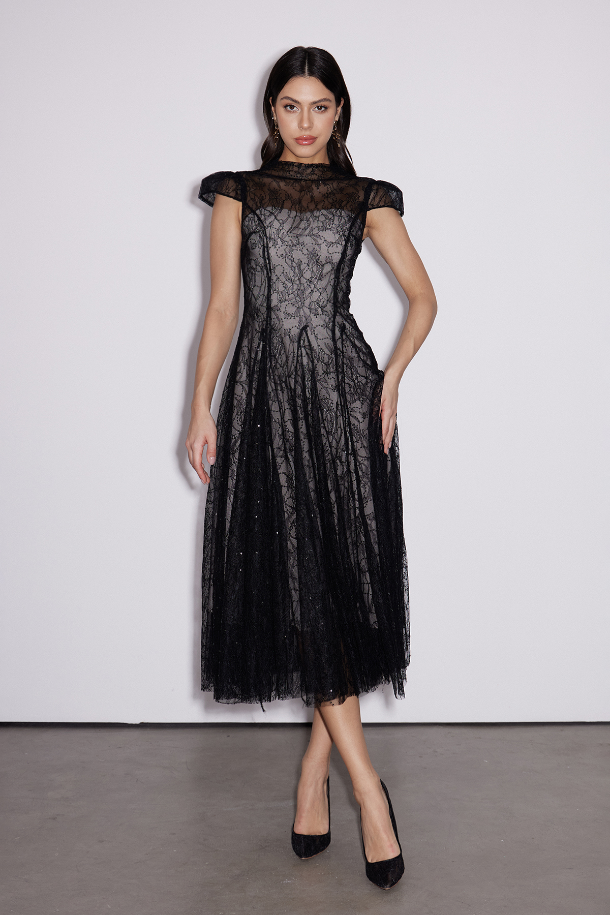 Dreda Backless Lace Maxi Dress In Black