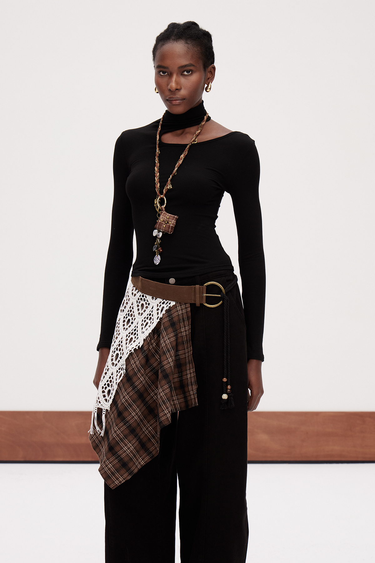 Dwayne Asymmetric Bodycon Top In Black