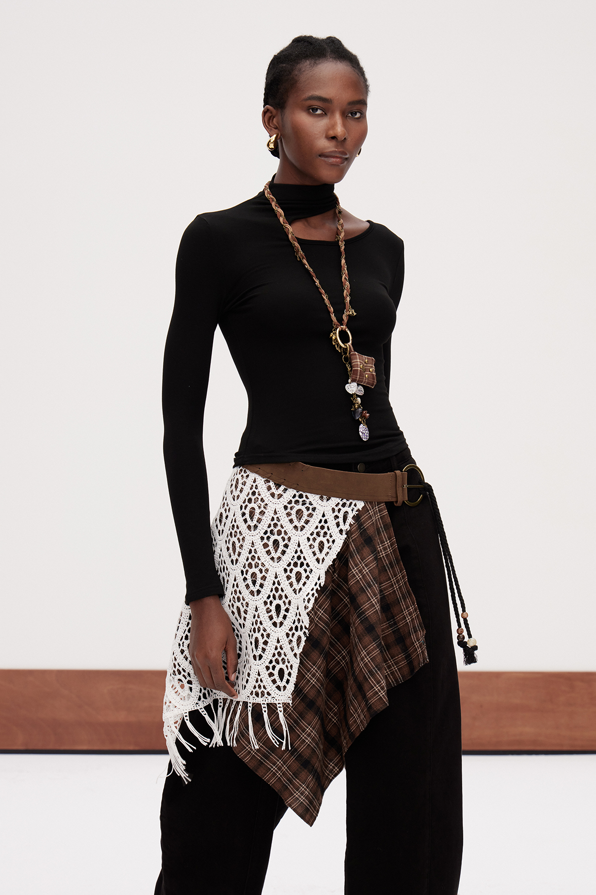 Dwayne Asymmetric Bodycon Top In Black