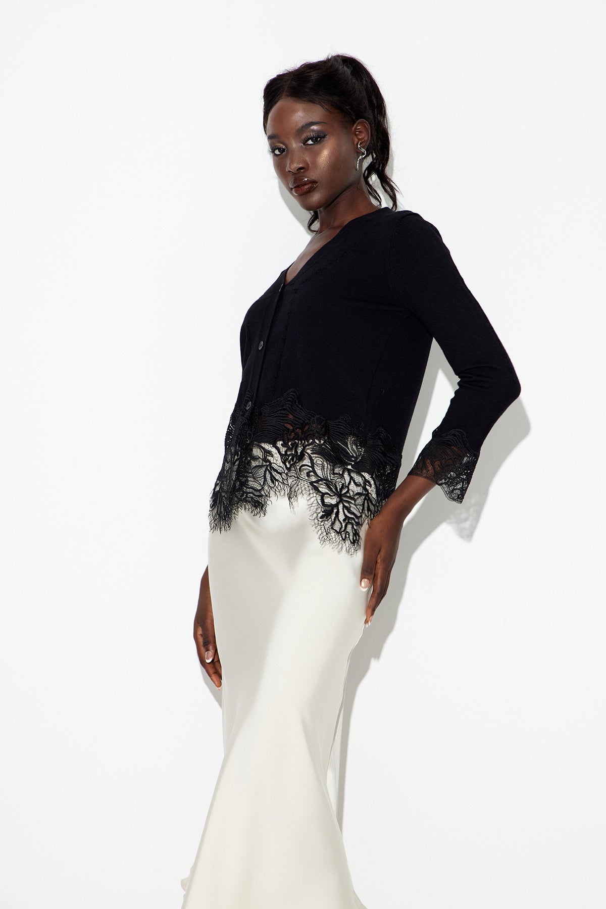 Eadred Lace Plunge Knit Top In Black