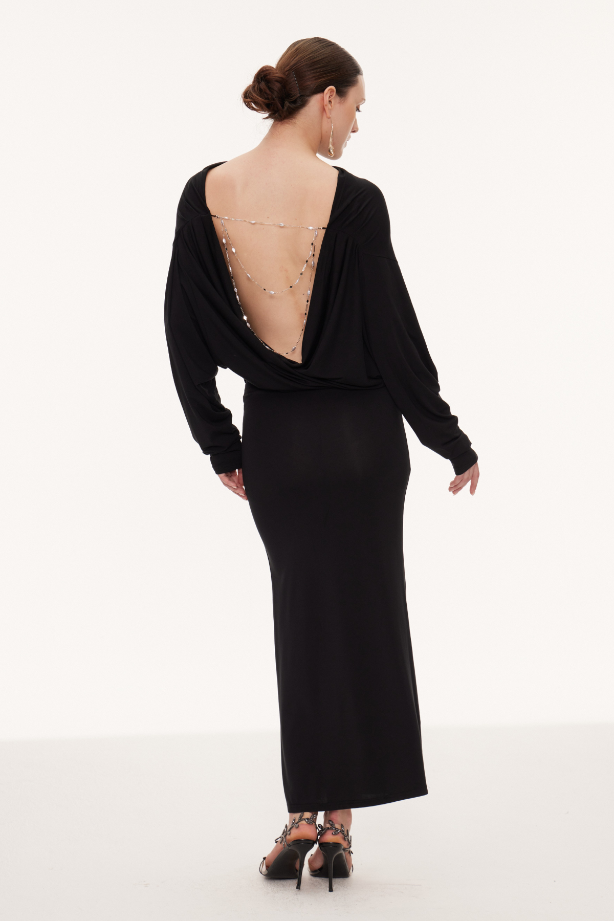 Ealasaid Backless Pearl Chain Maxi Dress