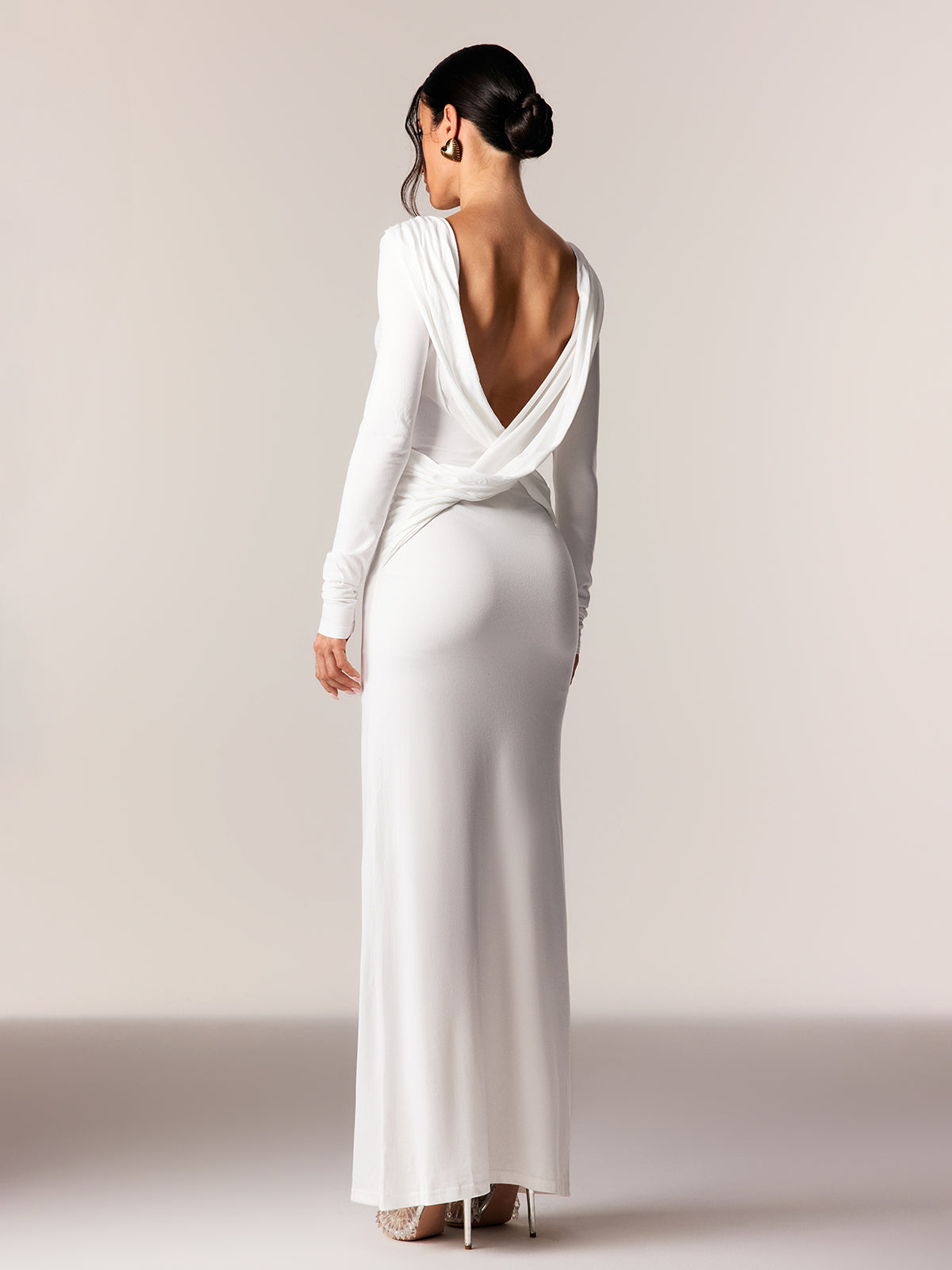 Ealasaid Backless Long Sleeve Maxi Dress