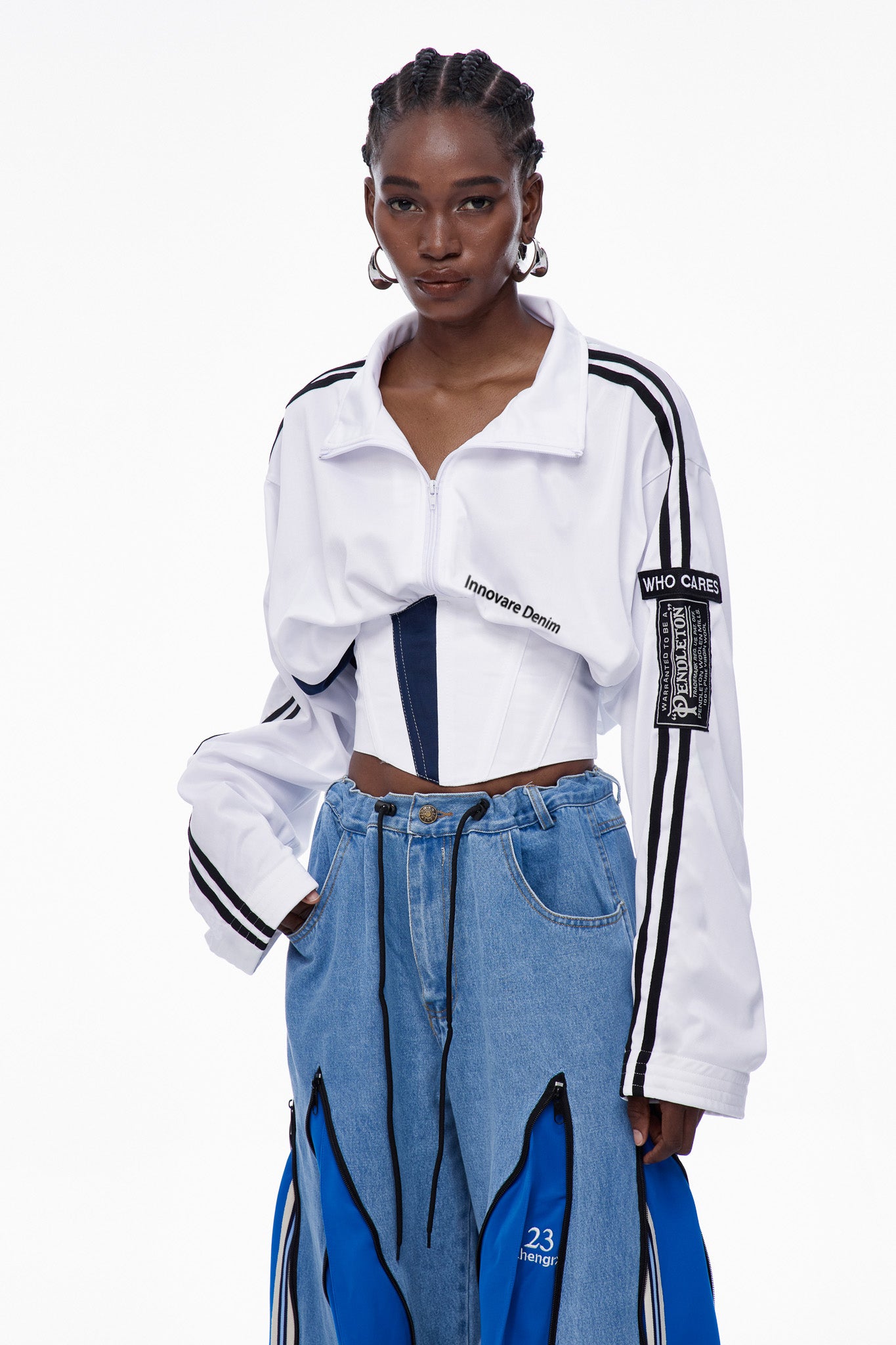 Edelgard Lace Up Corset Top In White – Innovare Denim