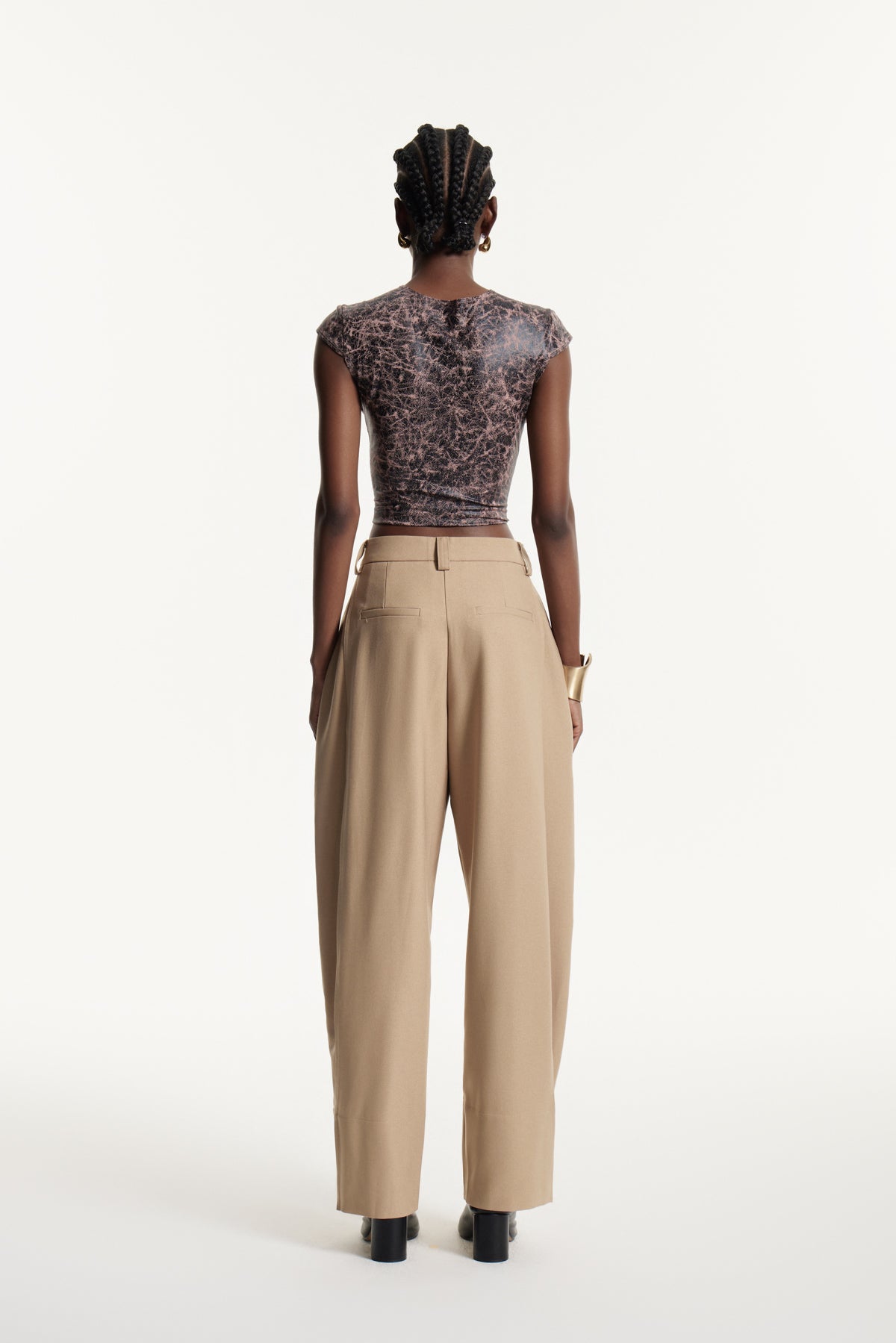 Edward Deconstruct Baggy Pants