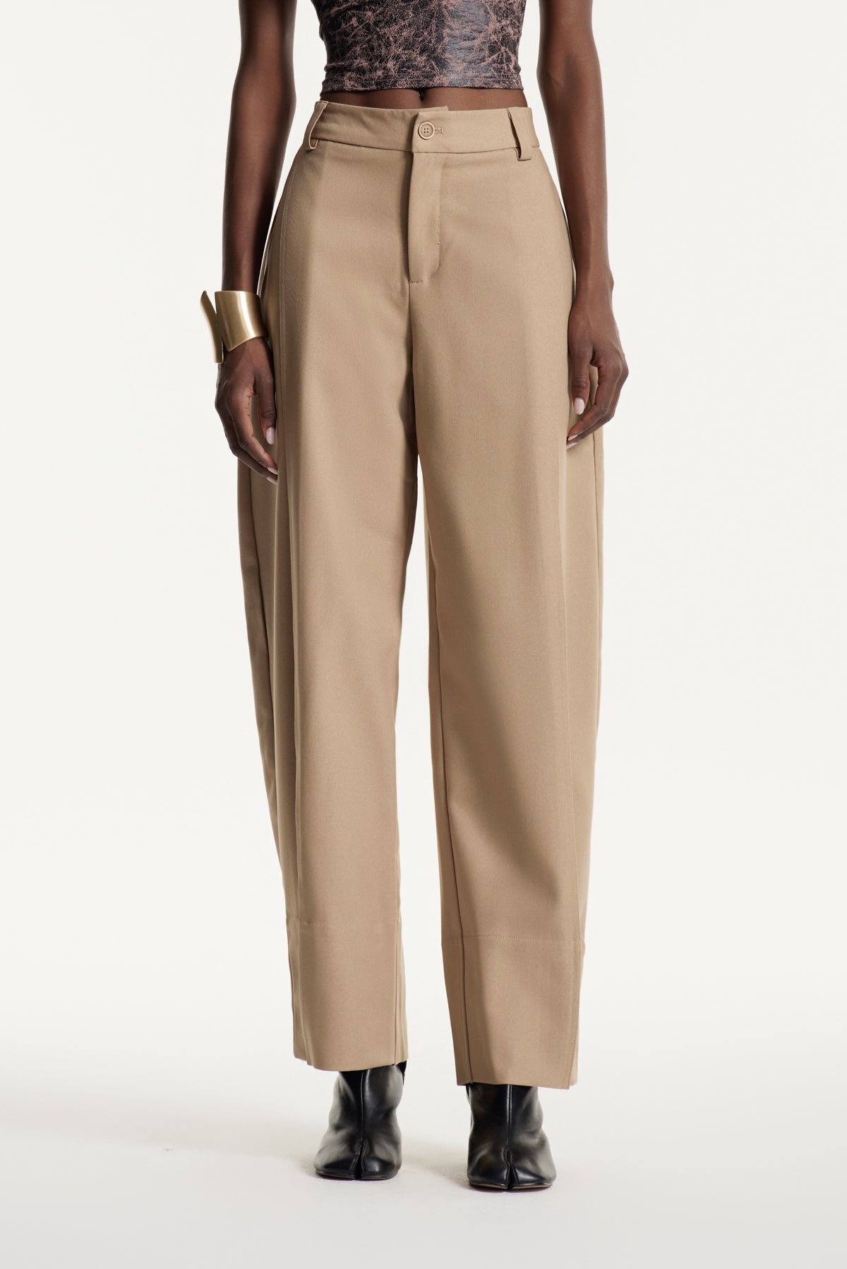 Edward Deconstruct Baggy Pants