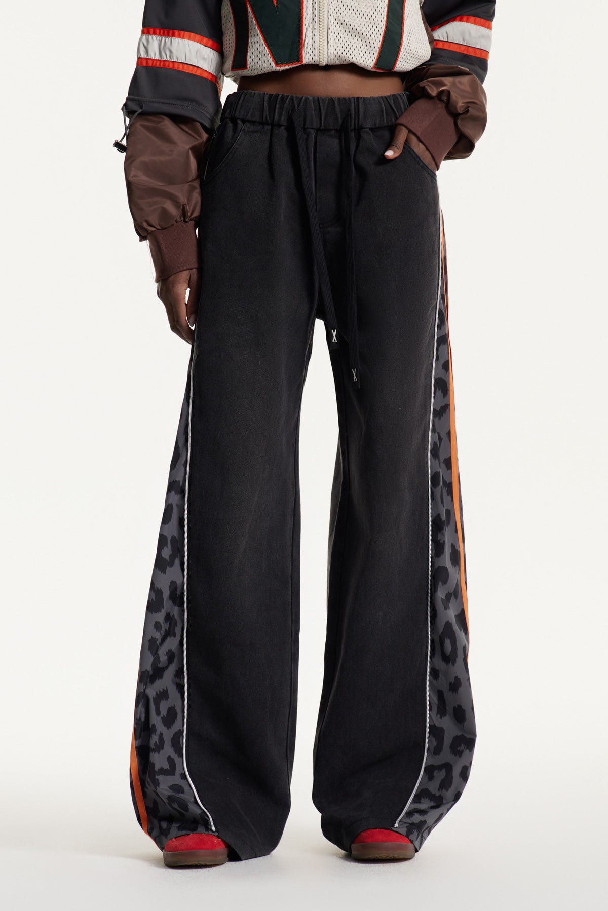 Eelis Leopard Zipper Jeans