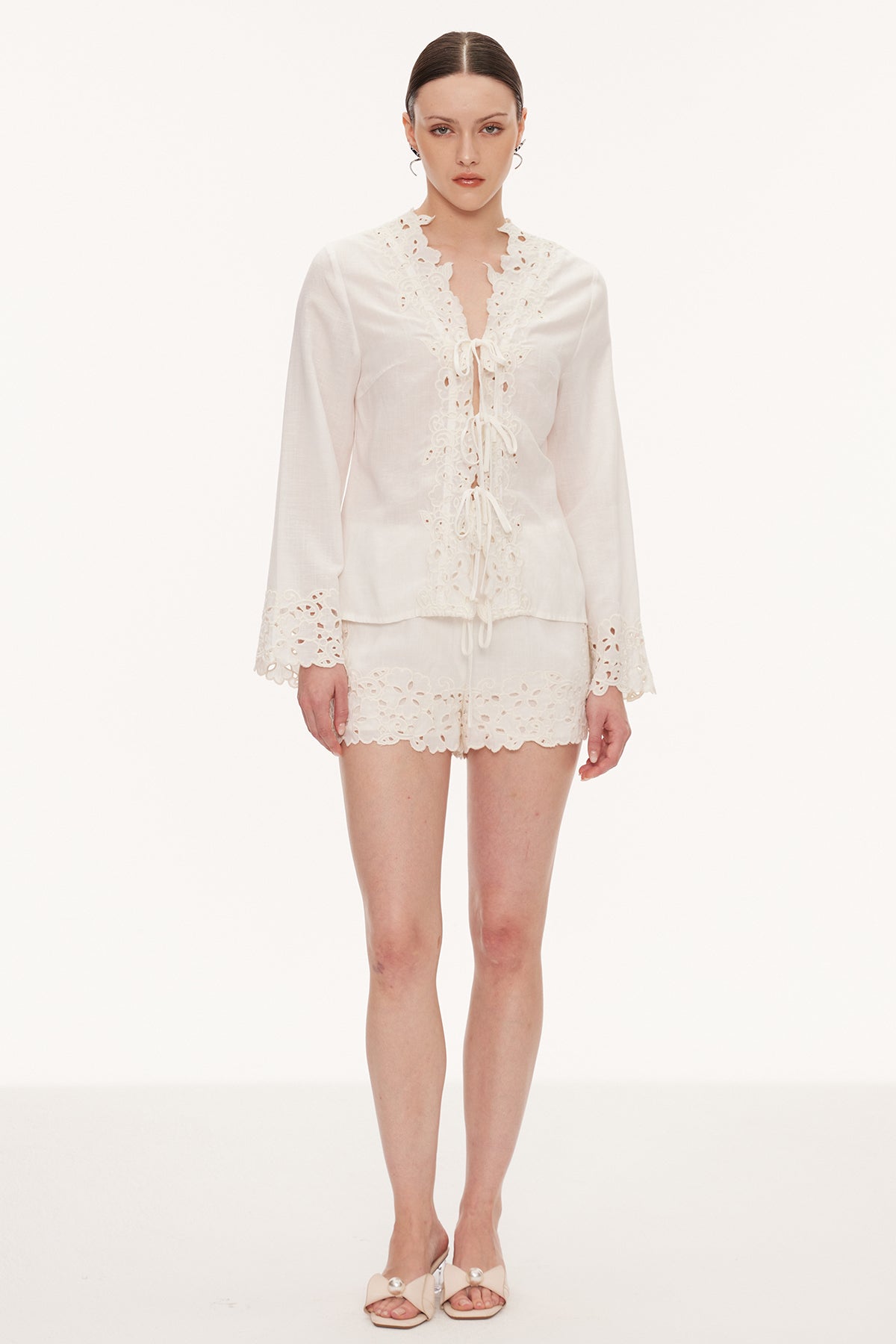 Eilwen Floral Plunge Pants Set