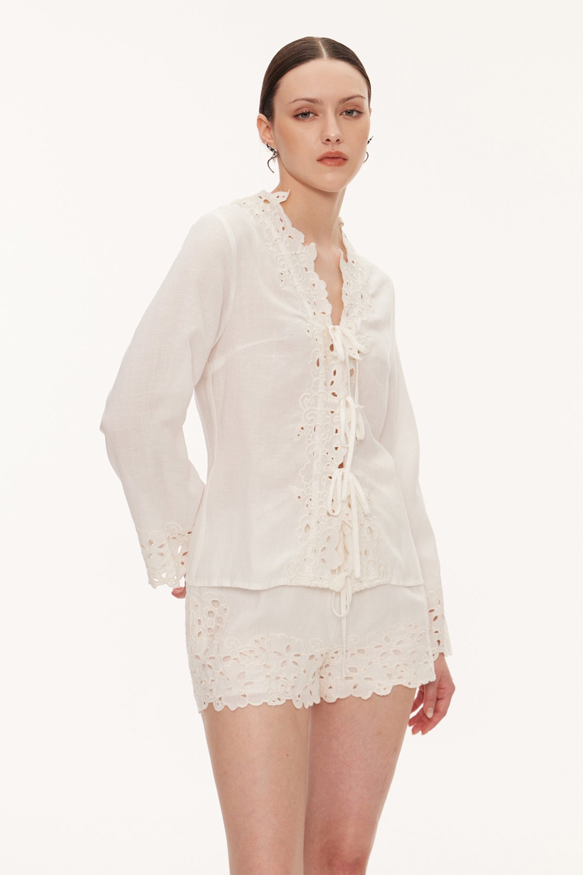 Eilwen Floral Plunge Pants Set