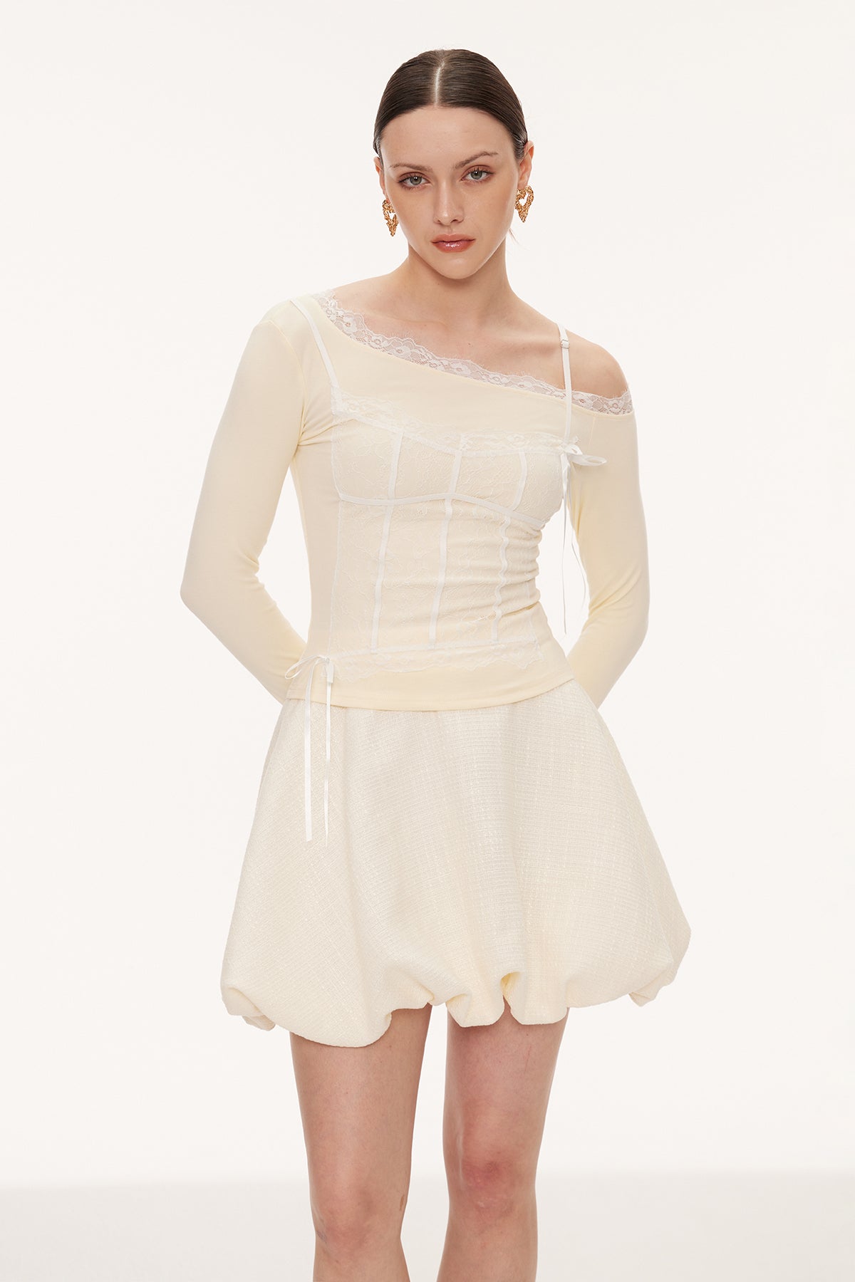 Eini One Shoulder Lace Top In Butter Yellow