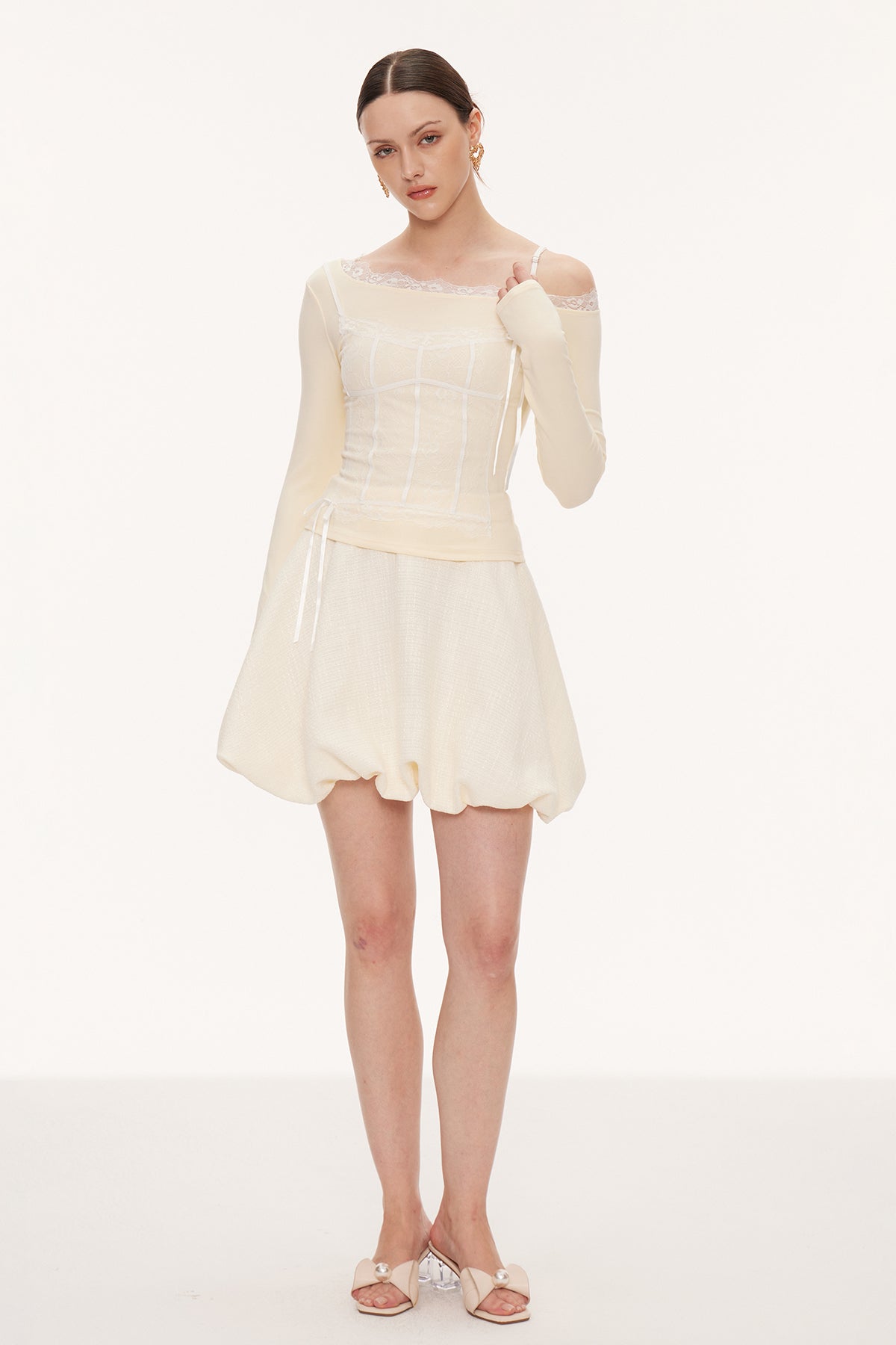 Eini One Shoulder Lace Top In Butter Yellow