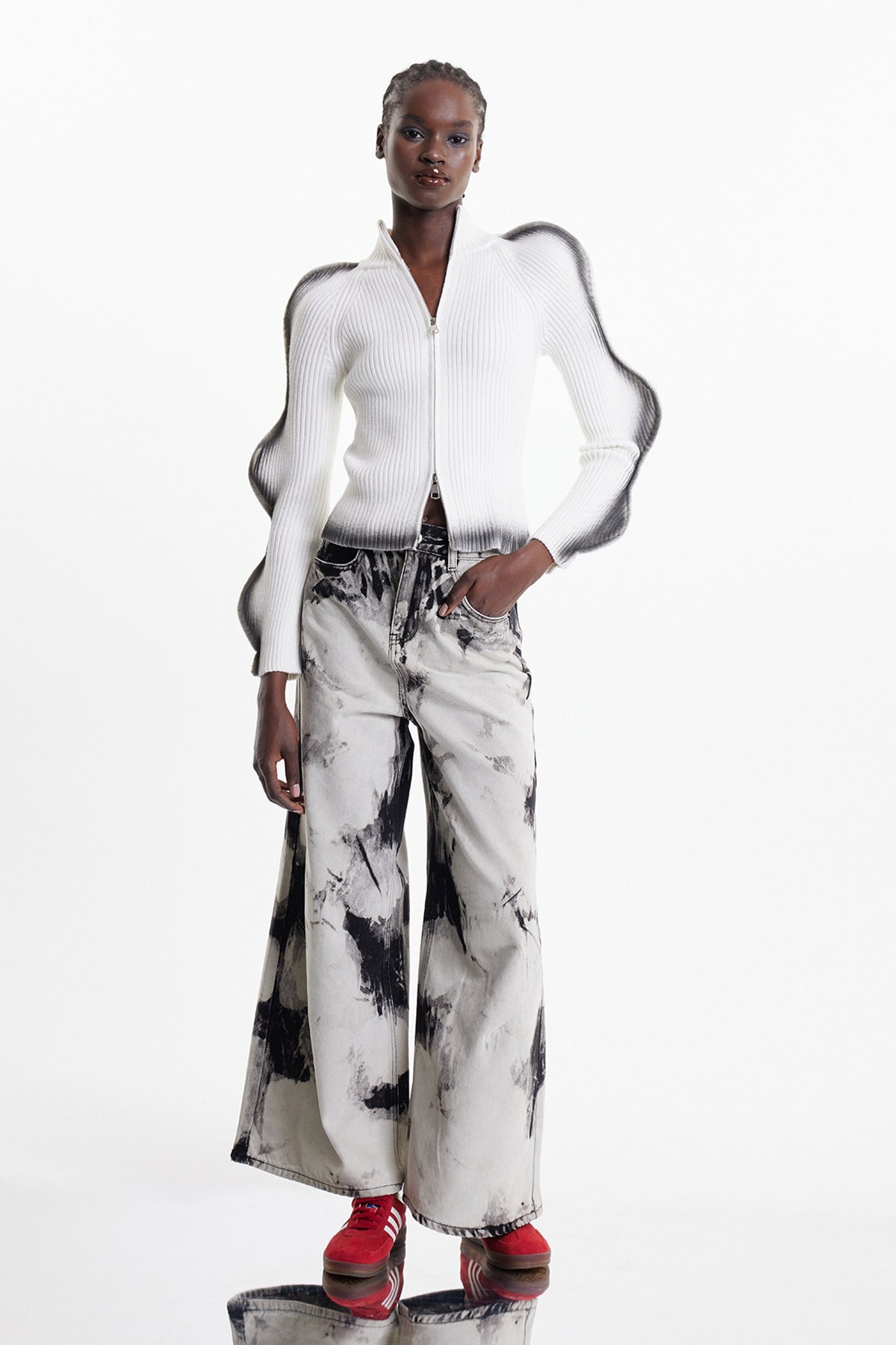 Ekain Bleached Wide Leg Jeans