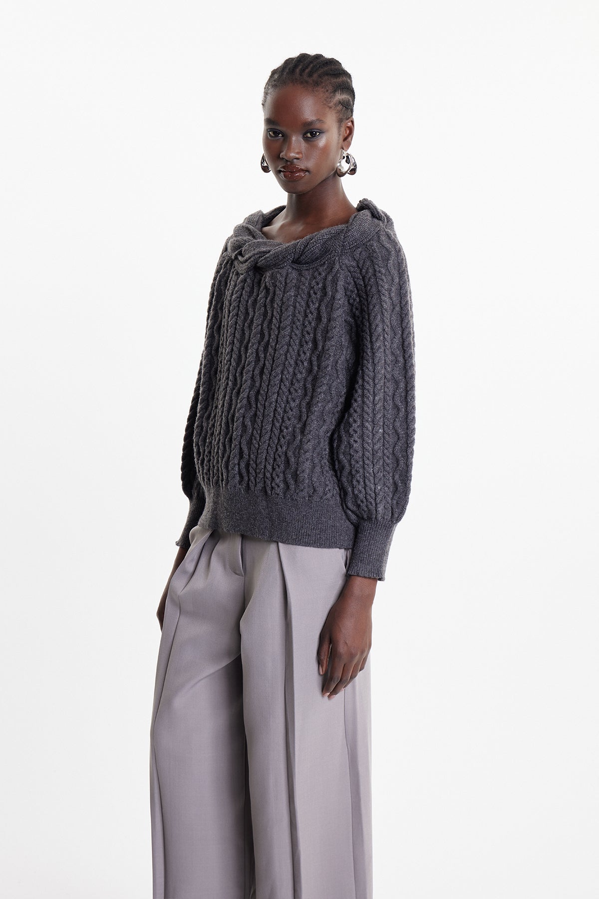 Elah Twist Knit Top In Grey