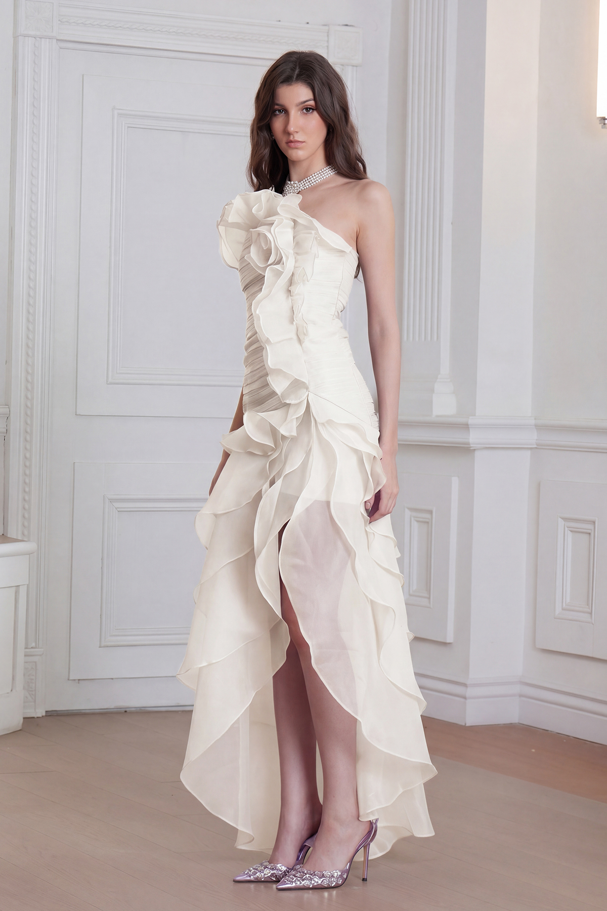 Elizabet Flower Ruch Ruffle Maxi Dress In White