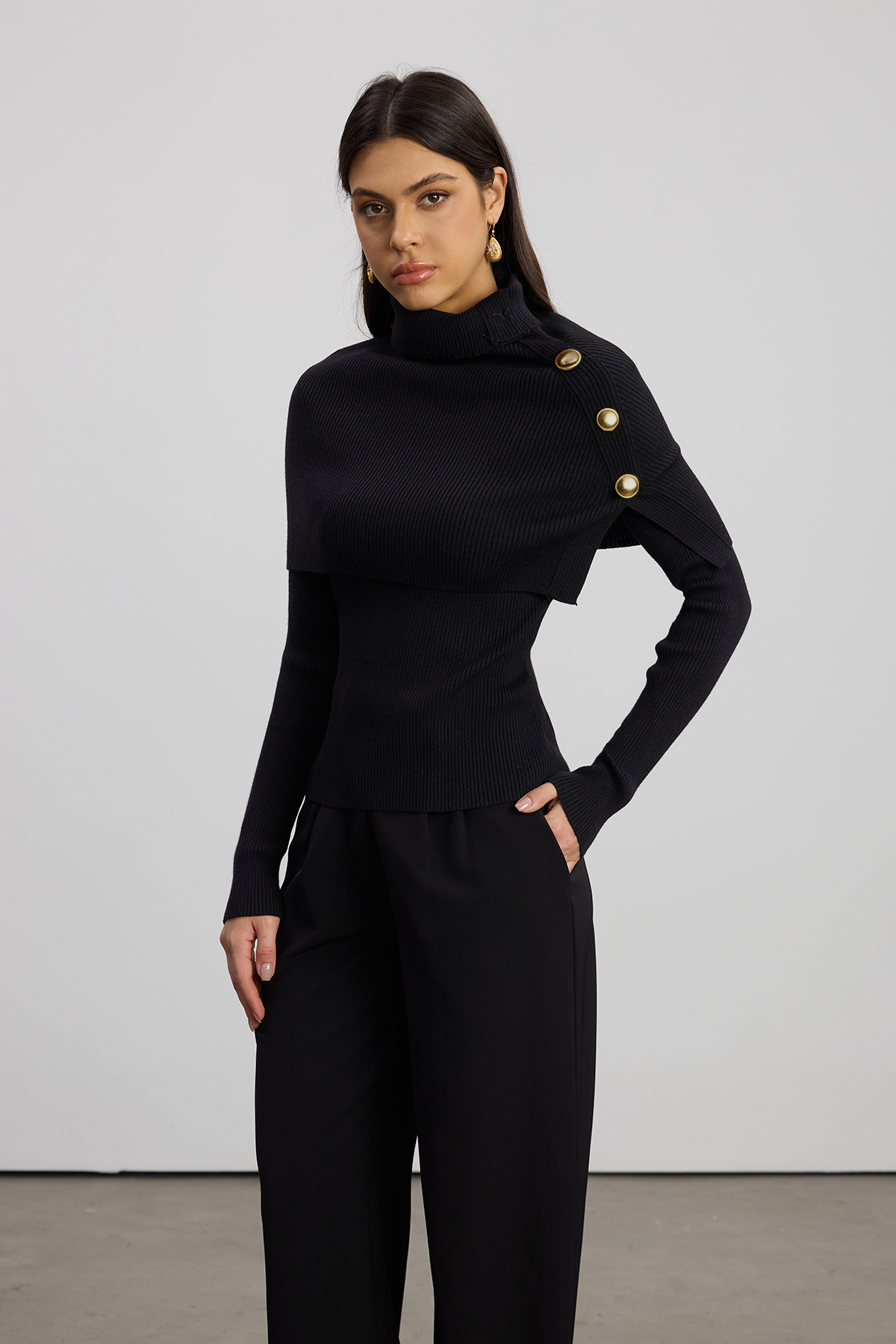 Emigdia Shawl Knit Top In Black