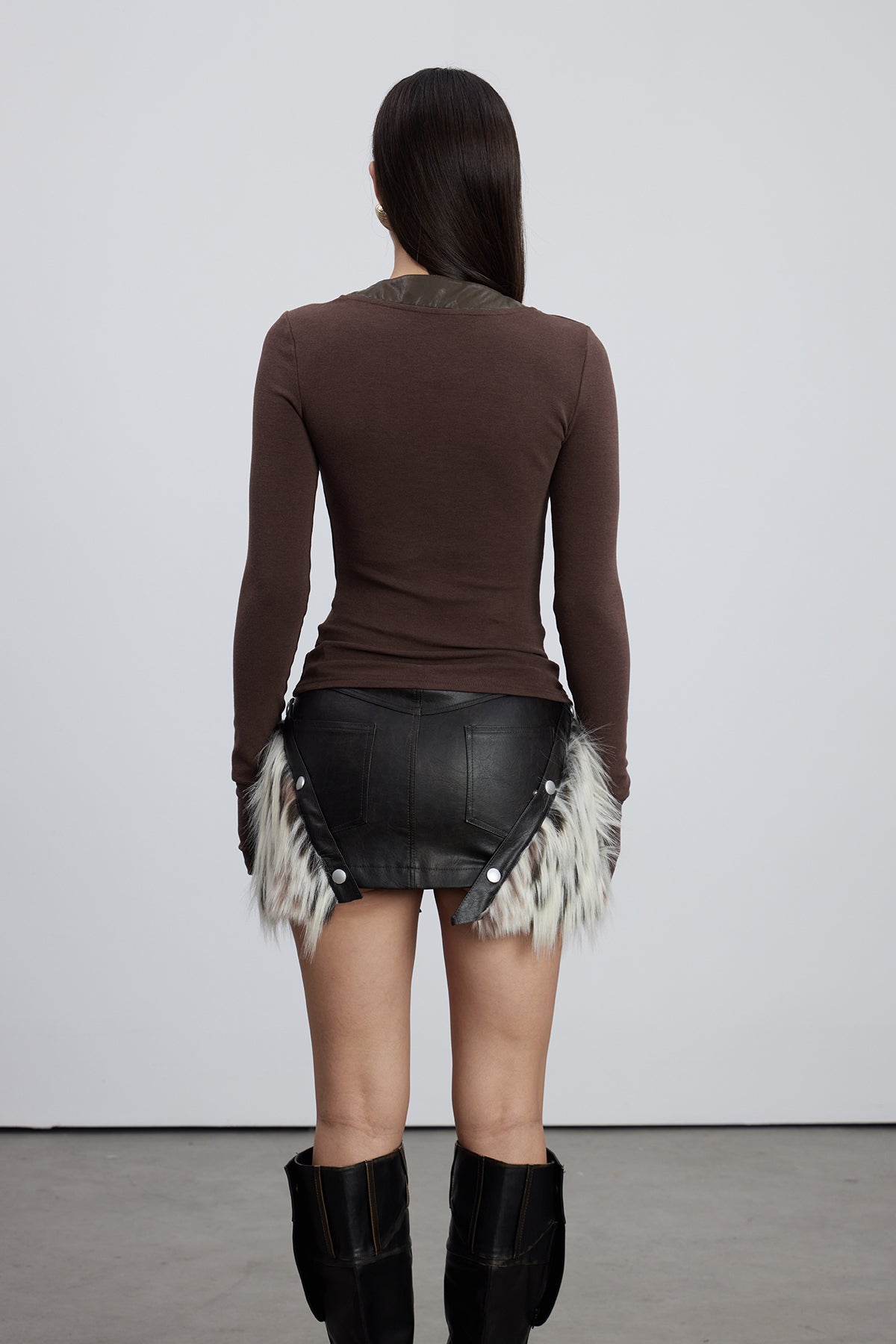 Emiko Plunge Bead Top