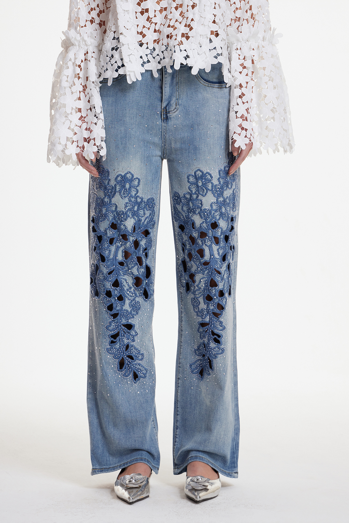 Ercan Rhinestone Flower Cutout Jeans
