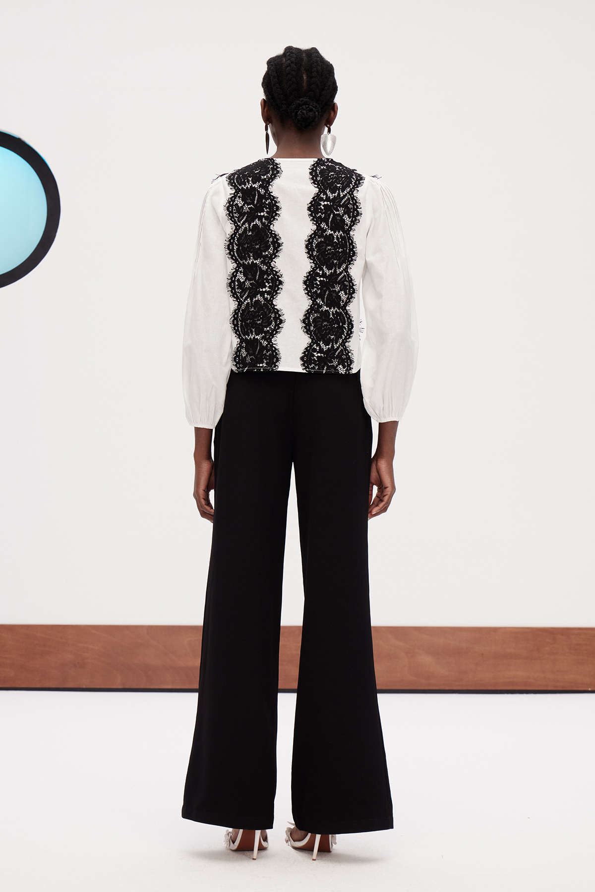 Erina Lace Balloon Sleeve Top