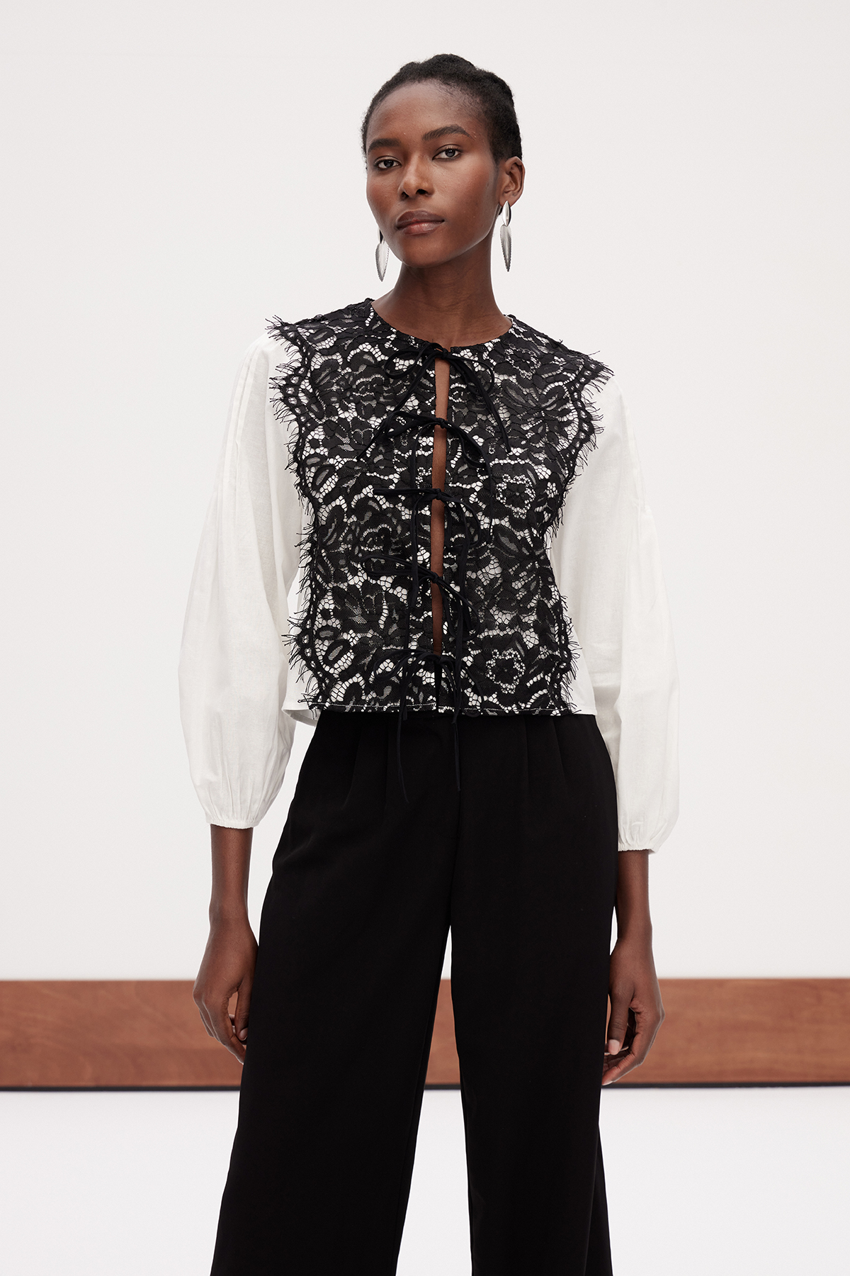 Erina Lace Balloon Sleeve Top