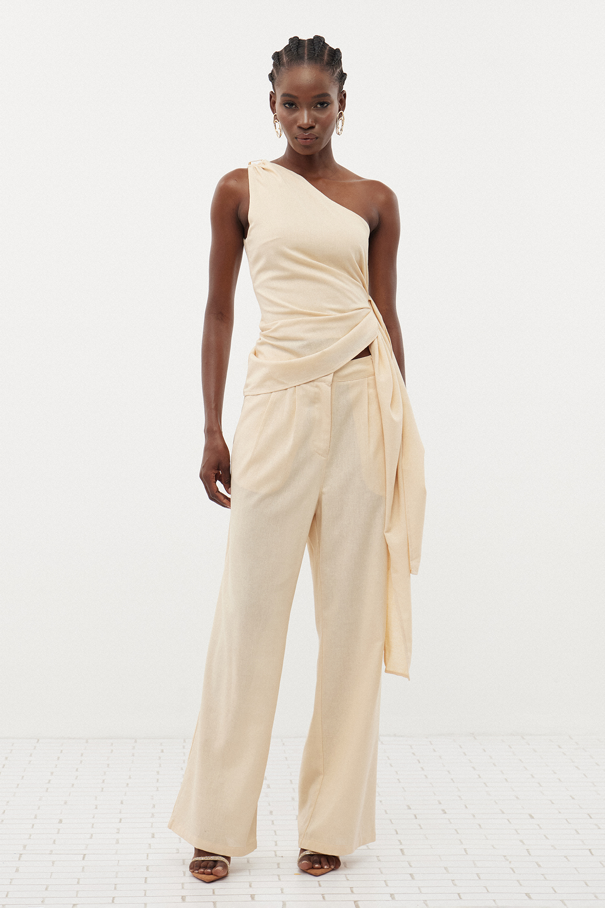 Erlingur One Shoulder Tie Up Pants Set