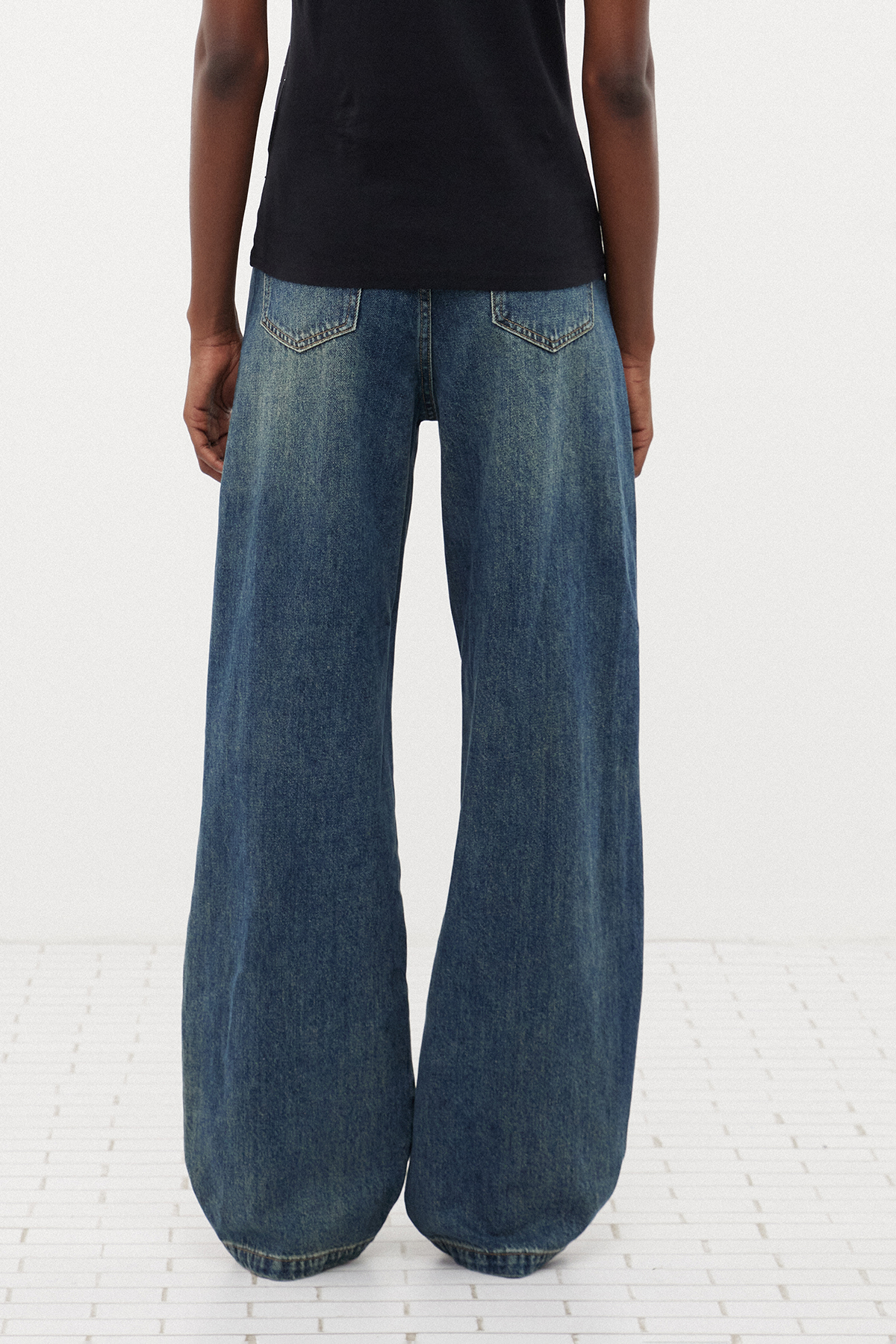 Eryka Rhinestone Jeans