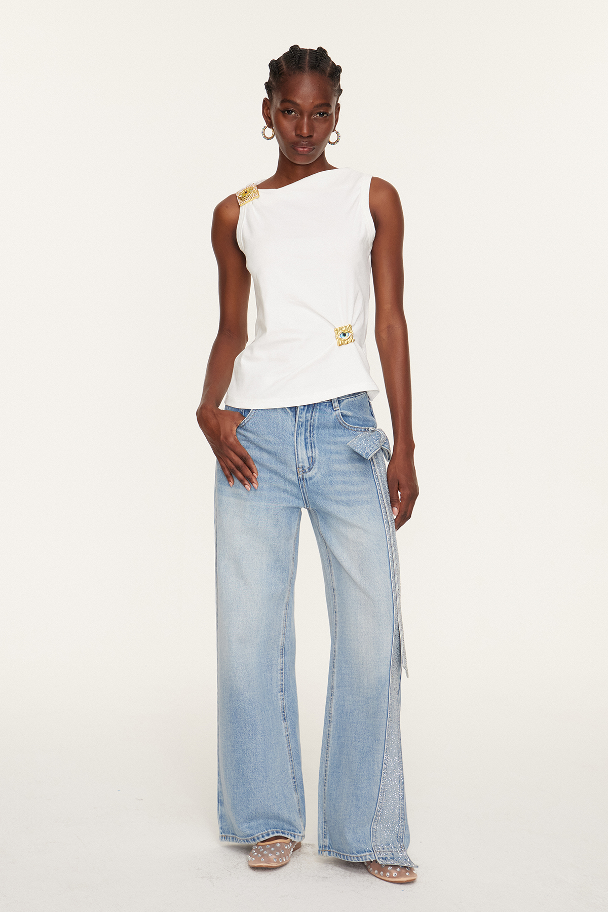 Etelvina Asymmetric Embellished Top In White