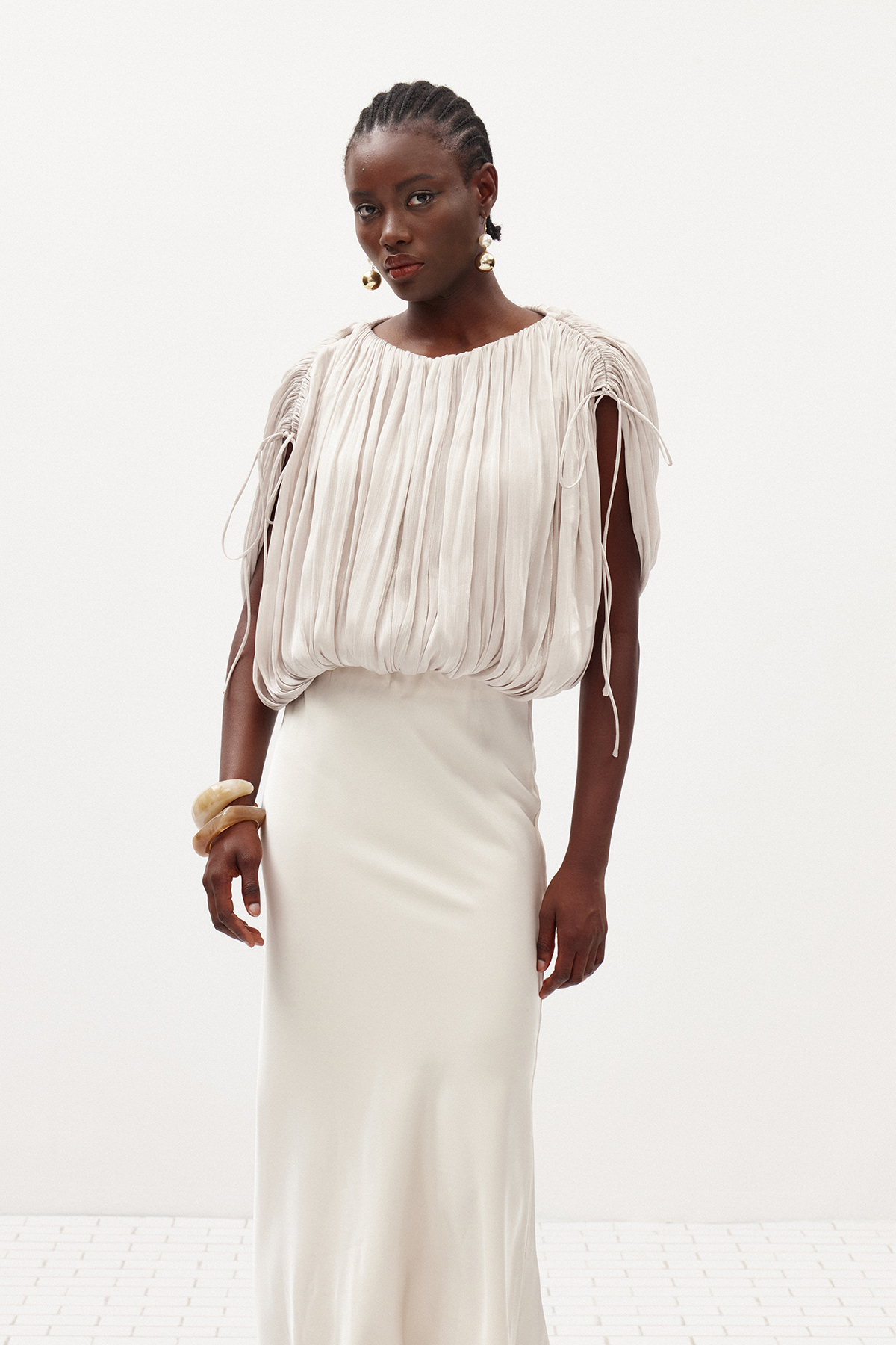 Faarax Batwing Sleeve Ruch Top