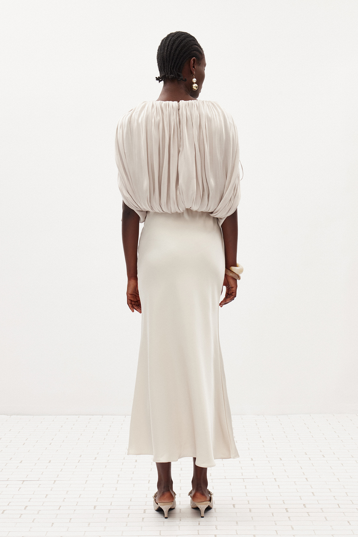 Faarax Batwing Sleeve Ruch Top