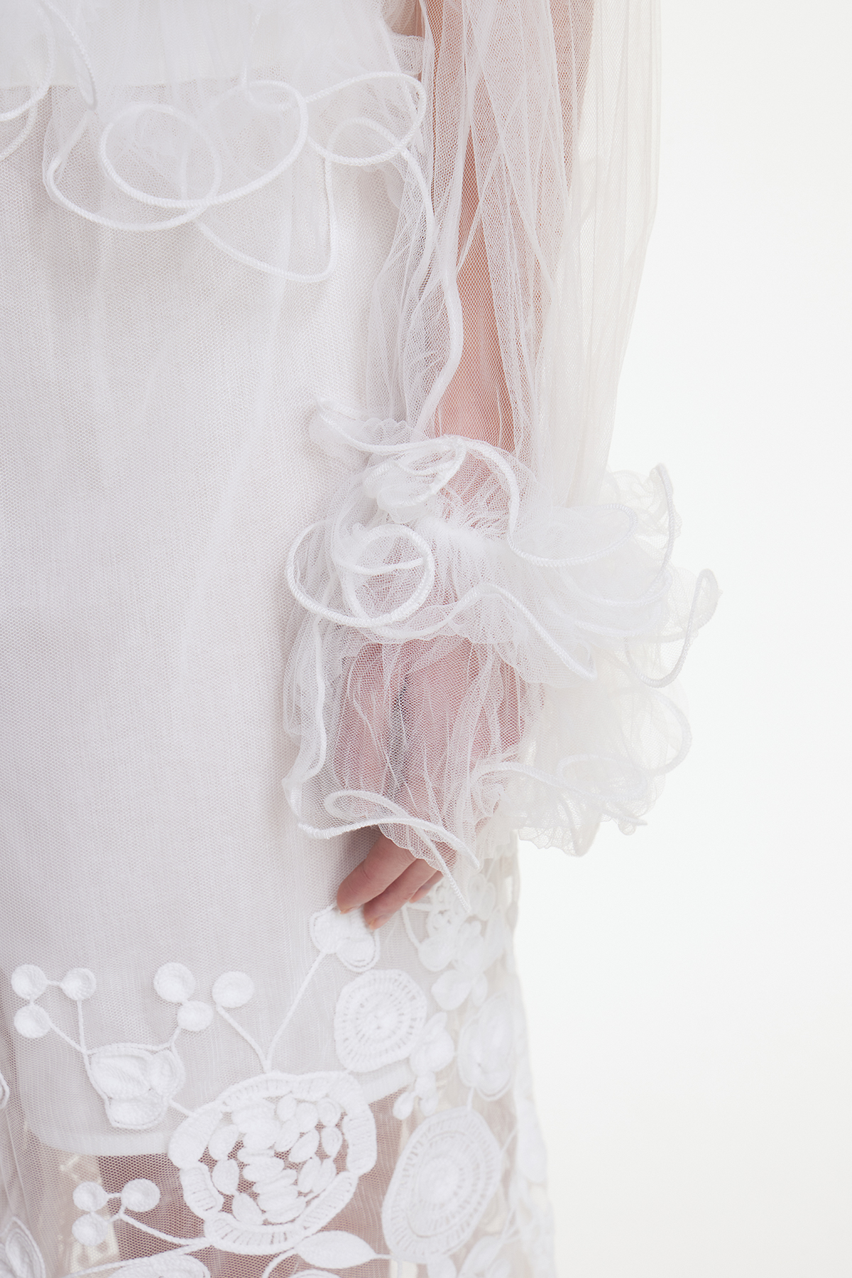 Fanny Ruffle Mesh Top In White