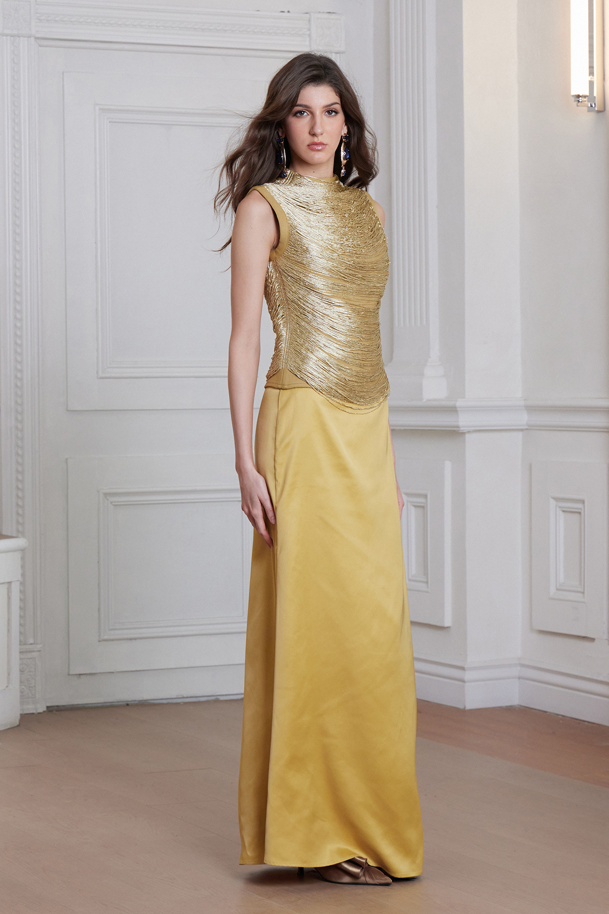 Fedde Fringe Satin Skirt Set In Gold