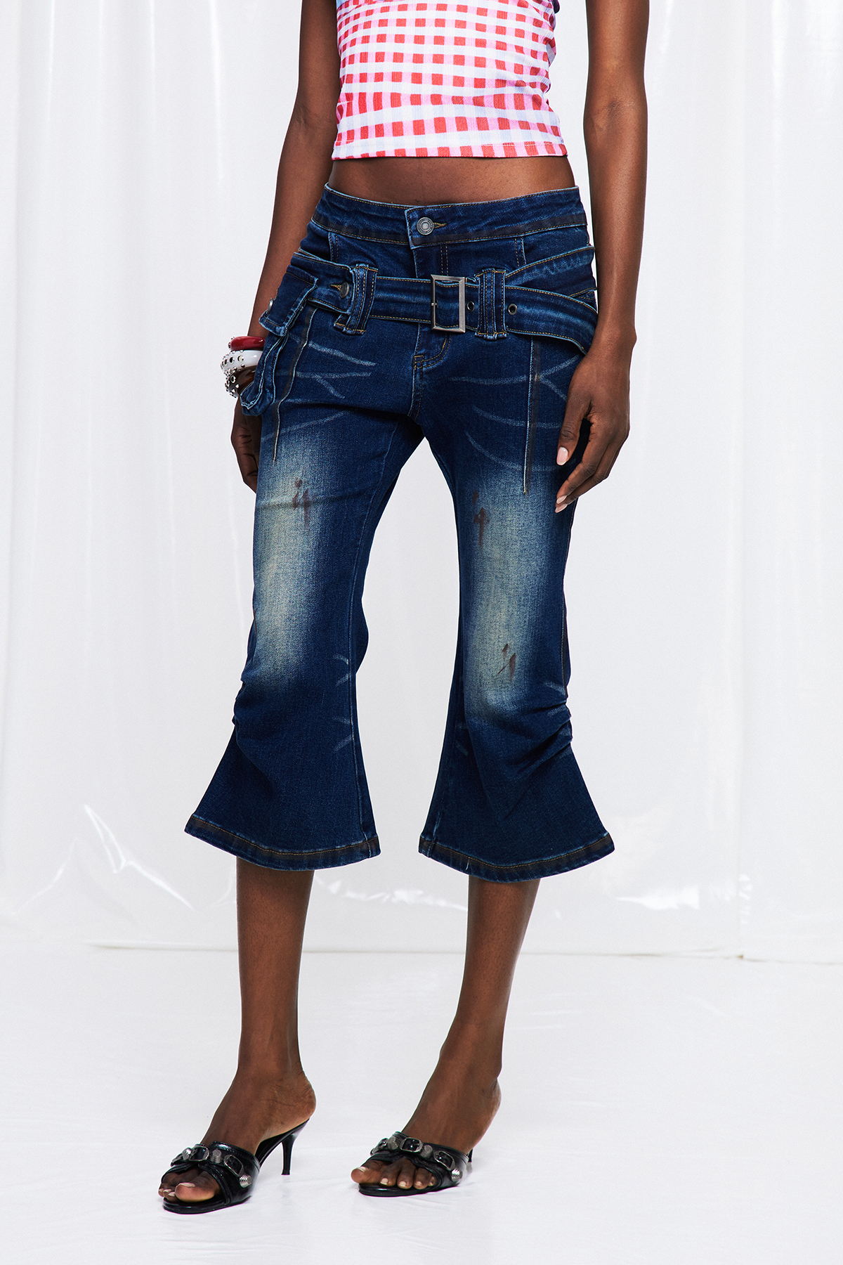 Feras Belt Capri Jeans