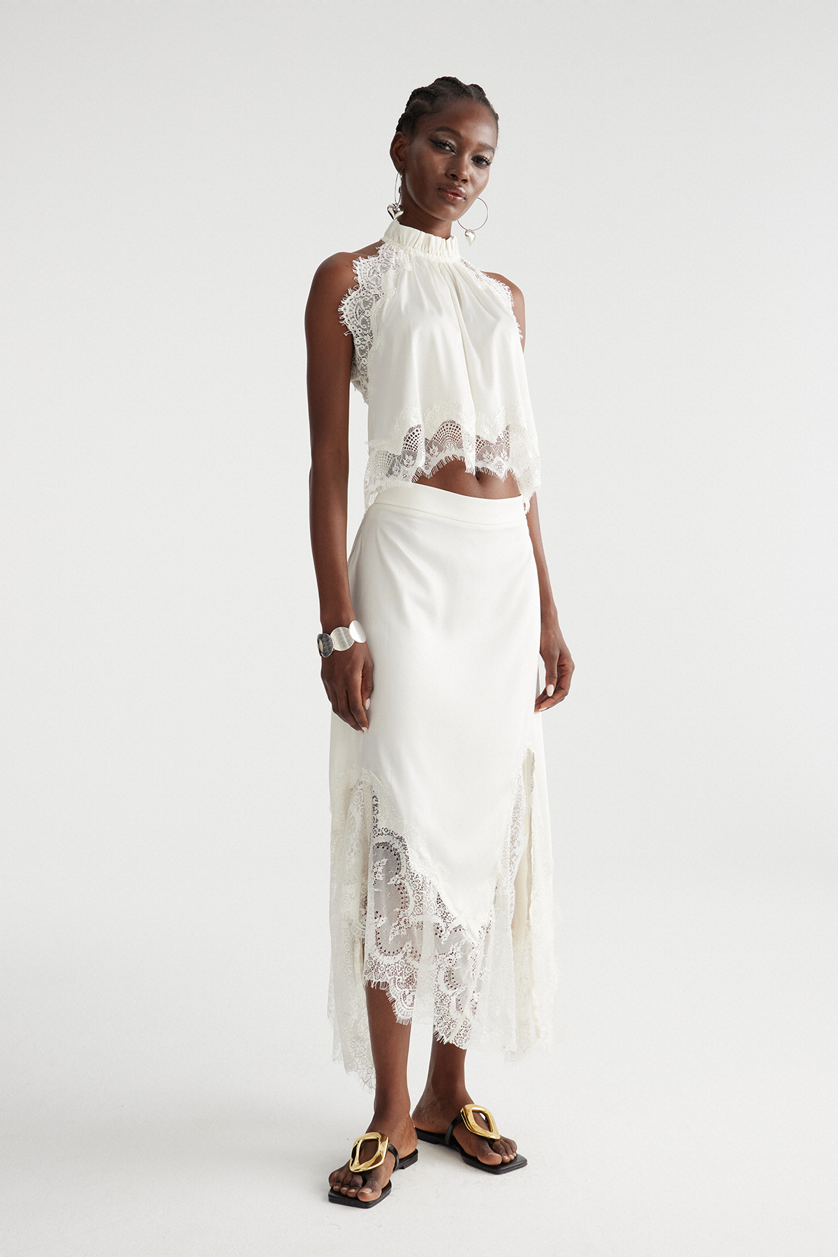 Festim Sleeveless Lace Skirt Set In White