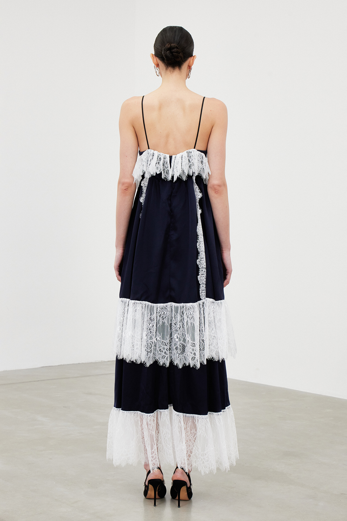 Florencio Spaghetti Lace Tiered Maxi Dress