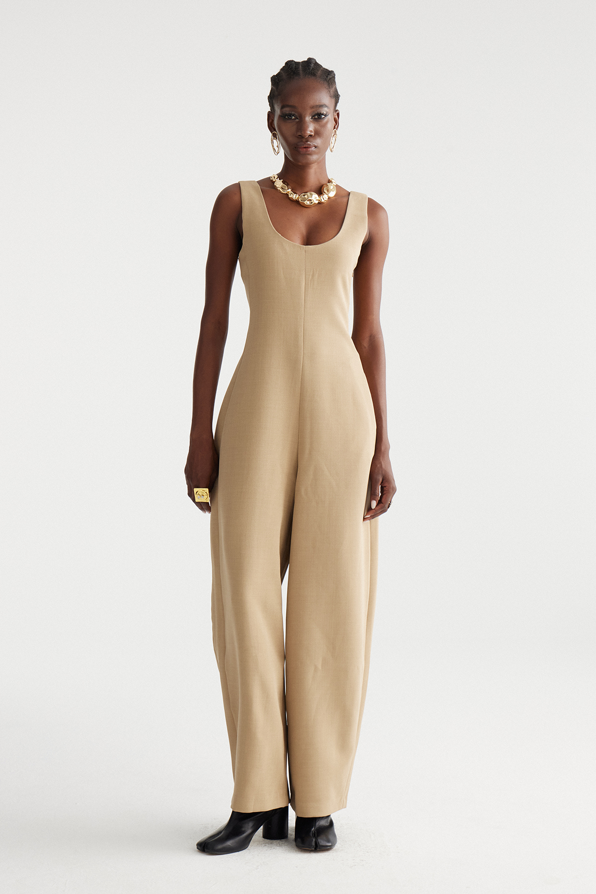 Foka Sleeveless Jumpsuit In Camel