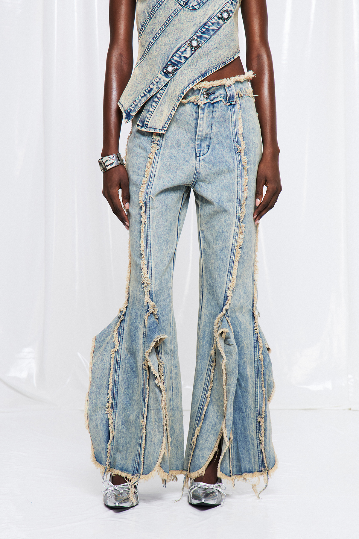 Frīdrihs Split Fringe Jeans
