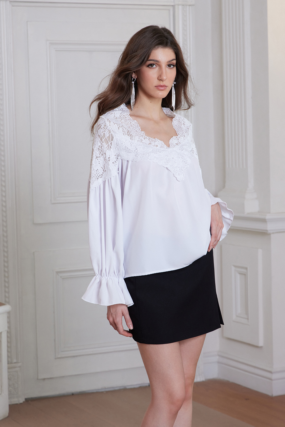 Francis Balloon Sleeve Lace Ruch Top