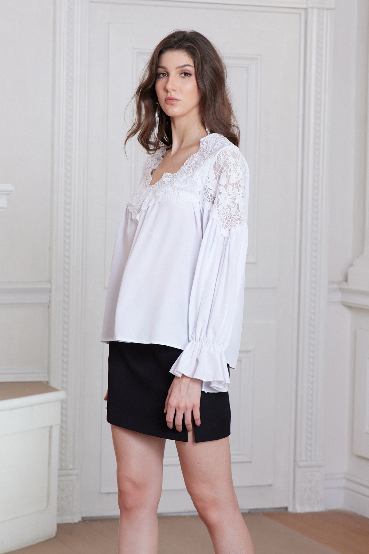 Francis Balloon Sleeve Lace Ruch Top