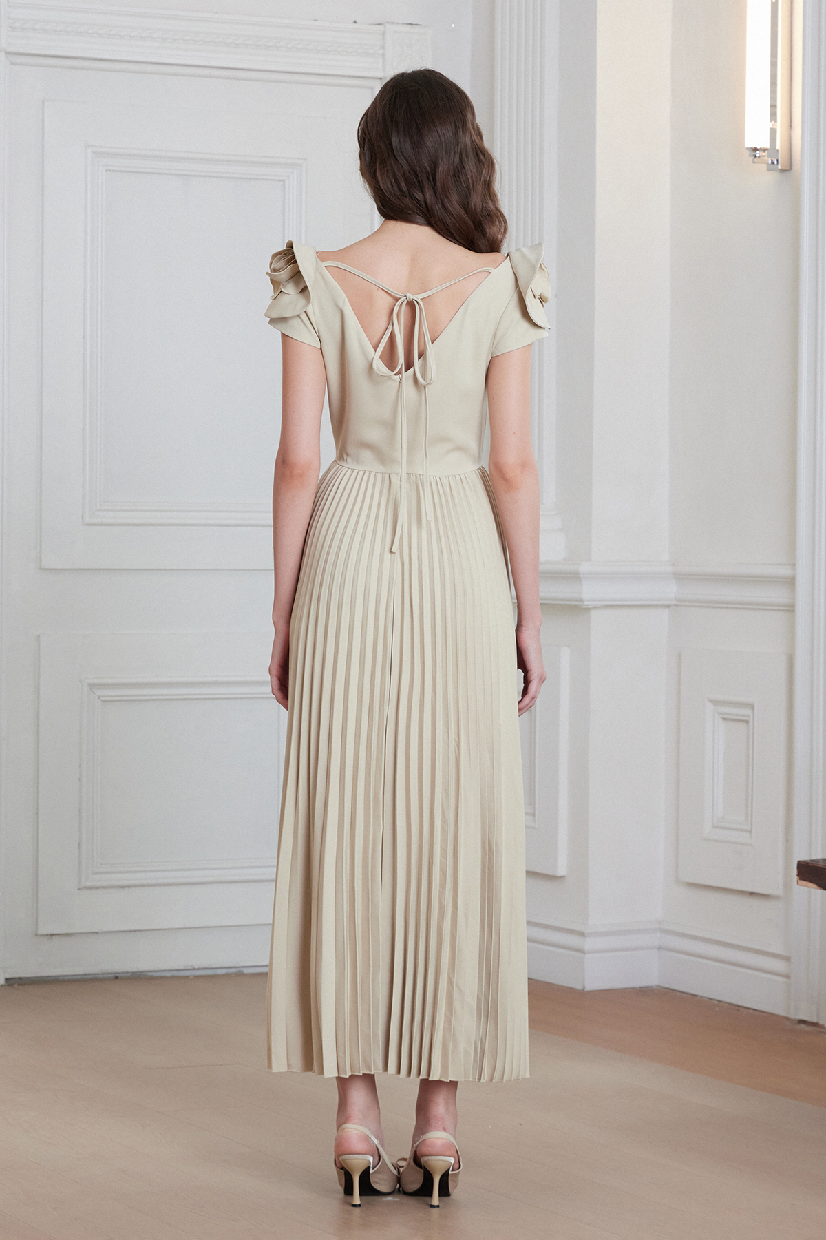 Franciscus V Neck Pleated Maxi Dress