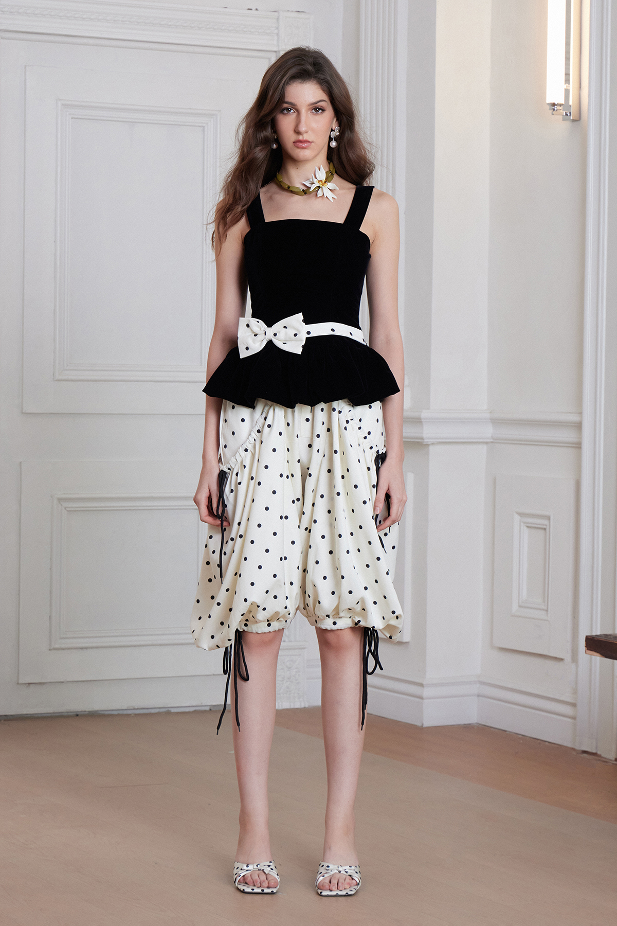 Freddy Bow Dot Capri Pants Set