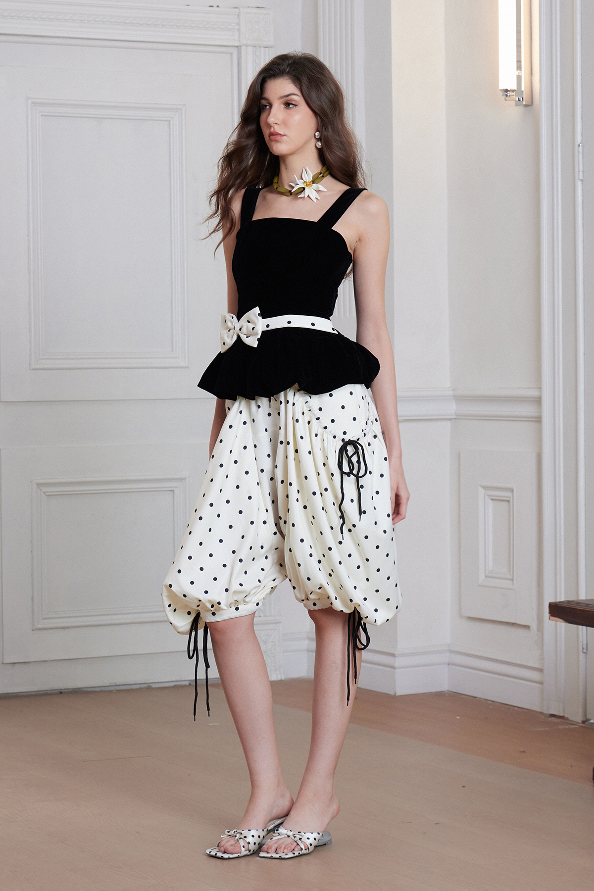 Freddy Bow Dot Capri Pants Set