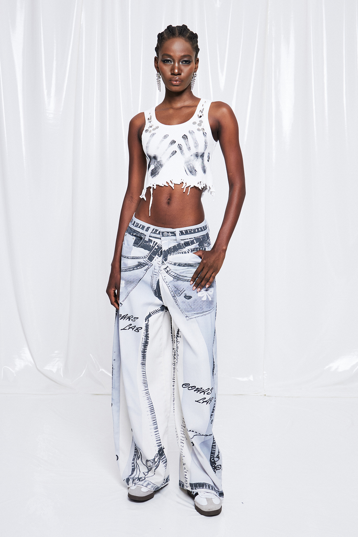 Fredric Bow Print Barrel Jeans