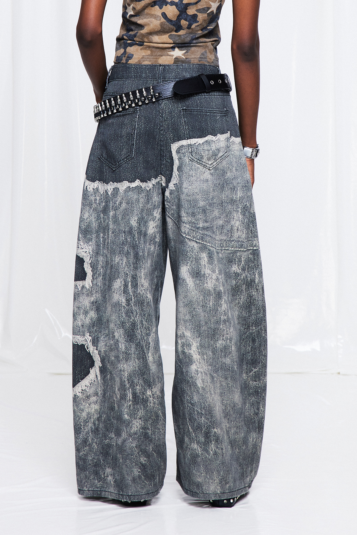 Frida Fringe Print Barrel Jeans
