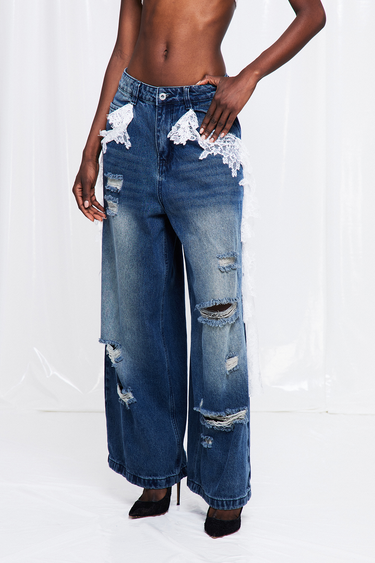 Frodo Lace Ripped Jeans